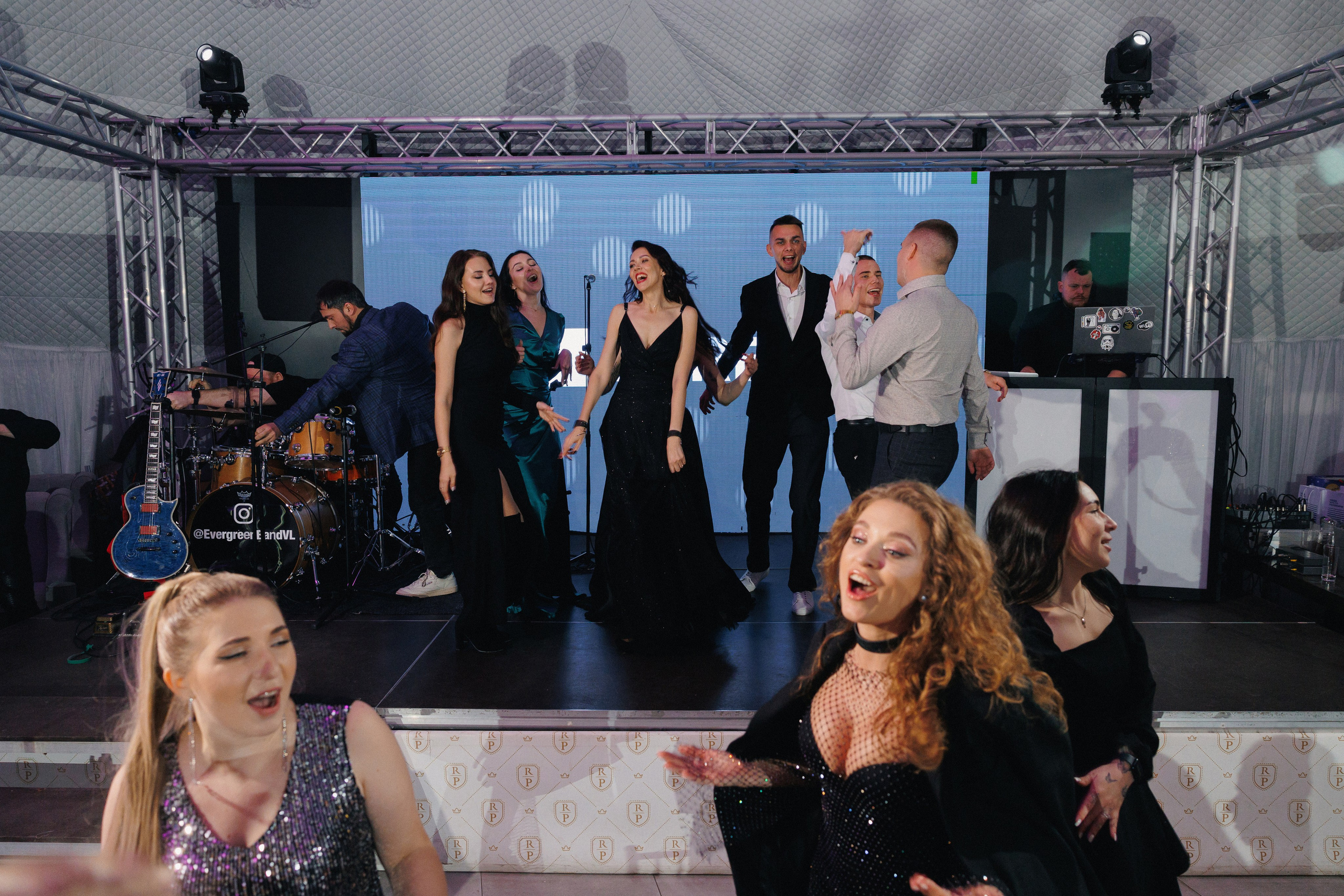 КОРПОРАТИВ КОМПАНИИ «FARES». Wedding and family photographer in Vladivostok Anton Blokhin