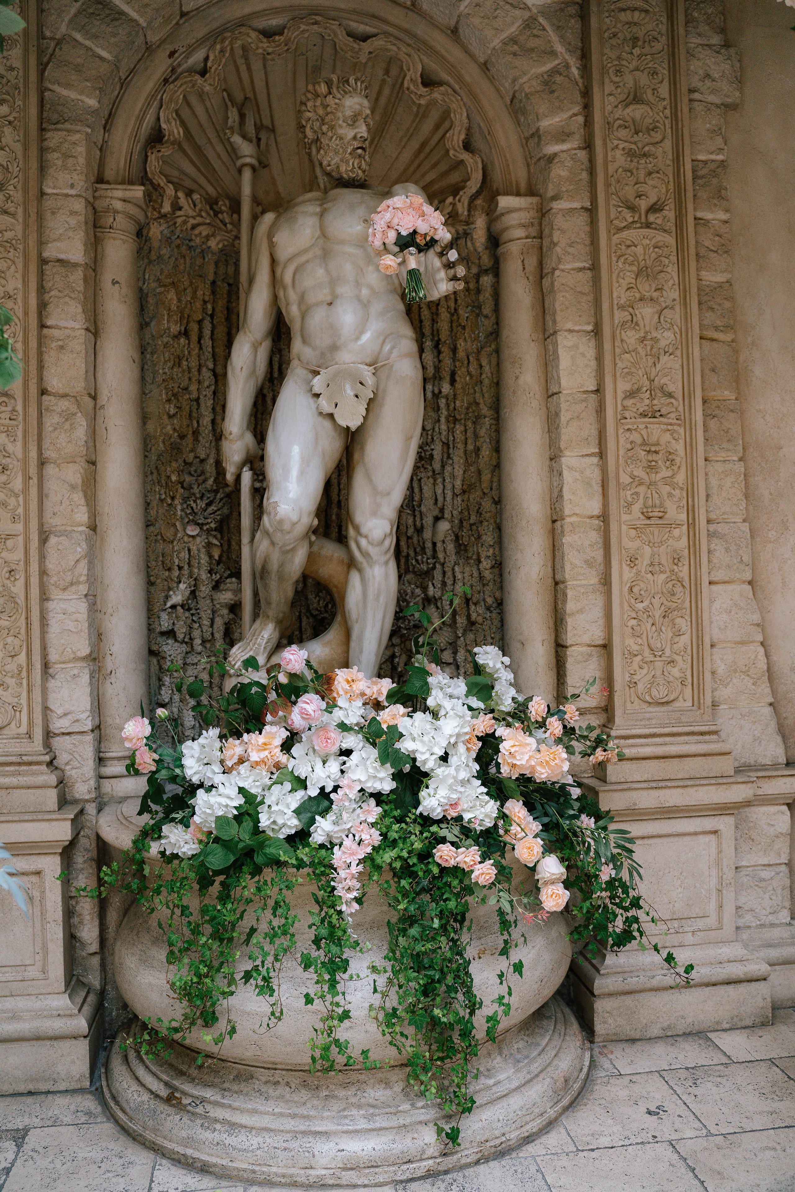 Выездная регистрация в ресторане Турандот во Флорентийском дворике