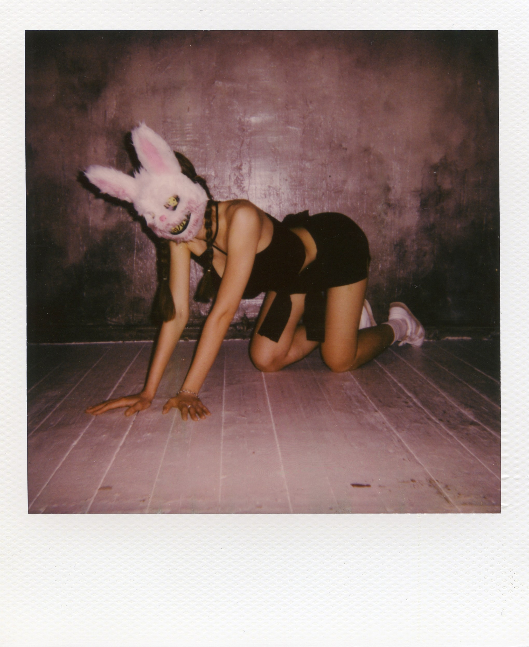 POLAROIDS. ANNA — PHOTOGRAPHER