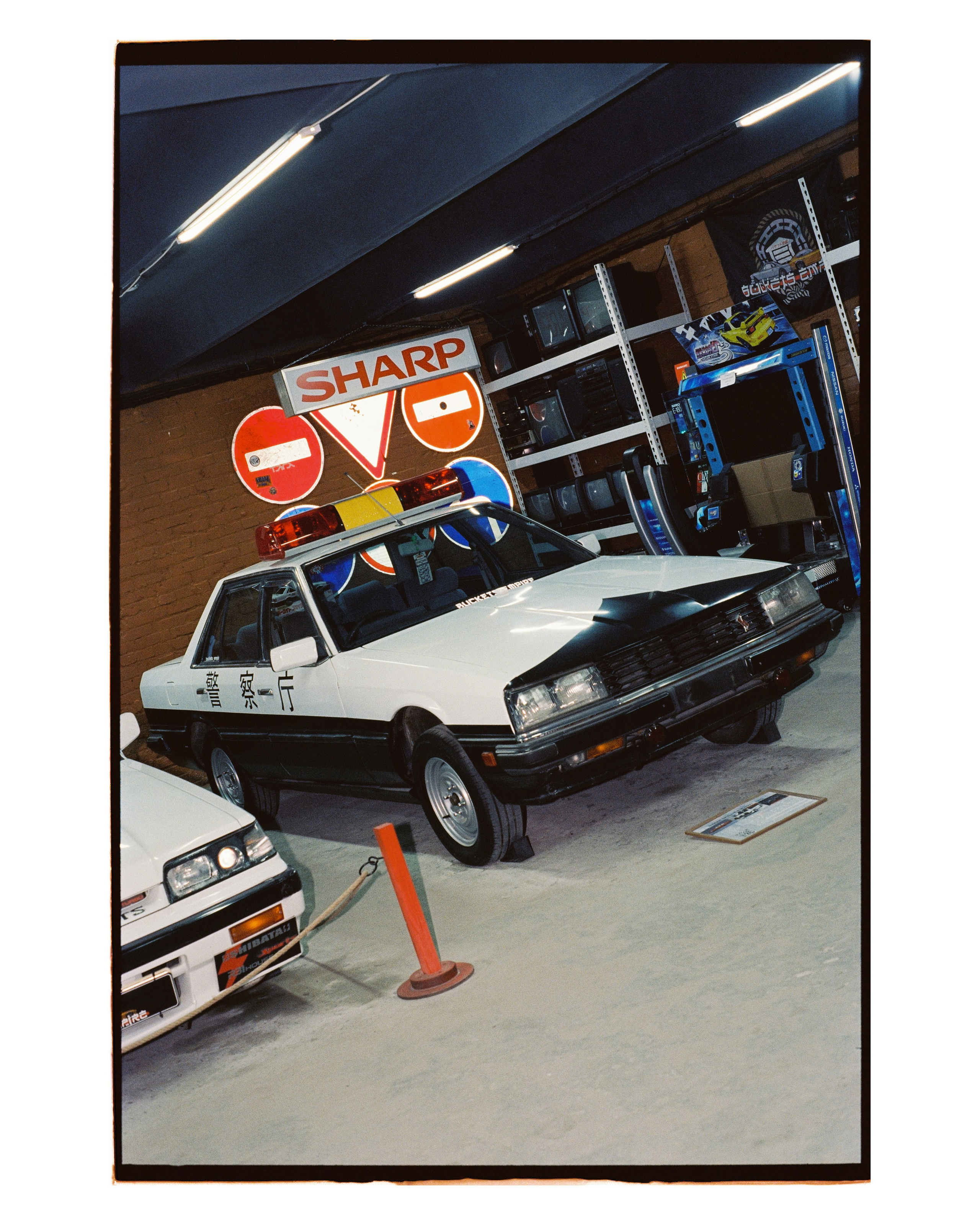 CARS. ANNA — PHOTOGRAPHER