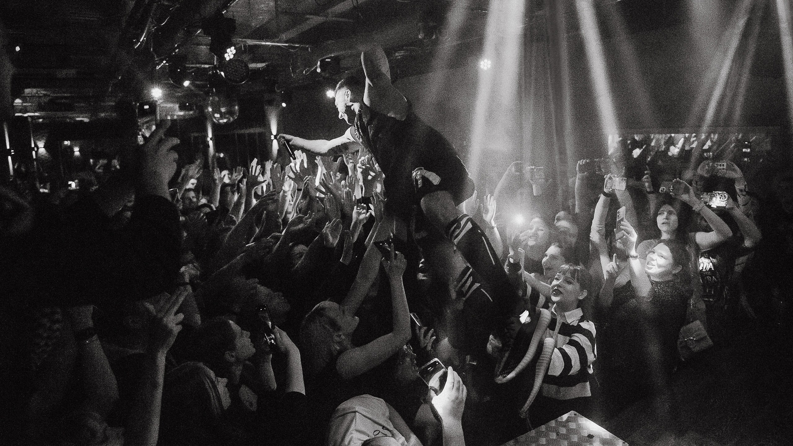 Гарри Топор и Тони Раут 2024. Репортажный фотограф в Кемерово