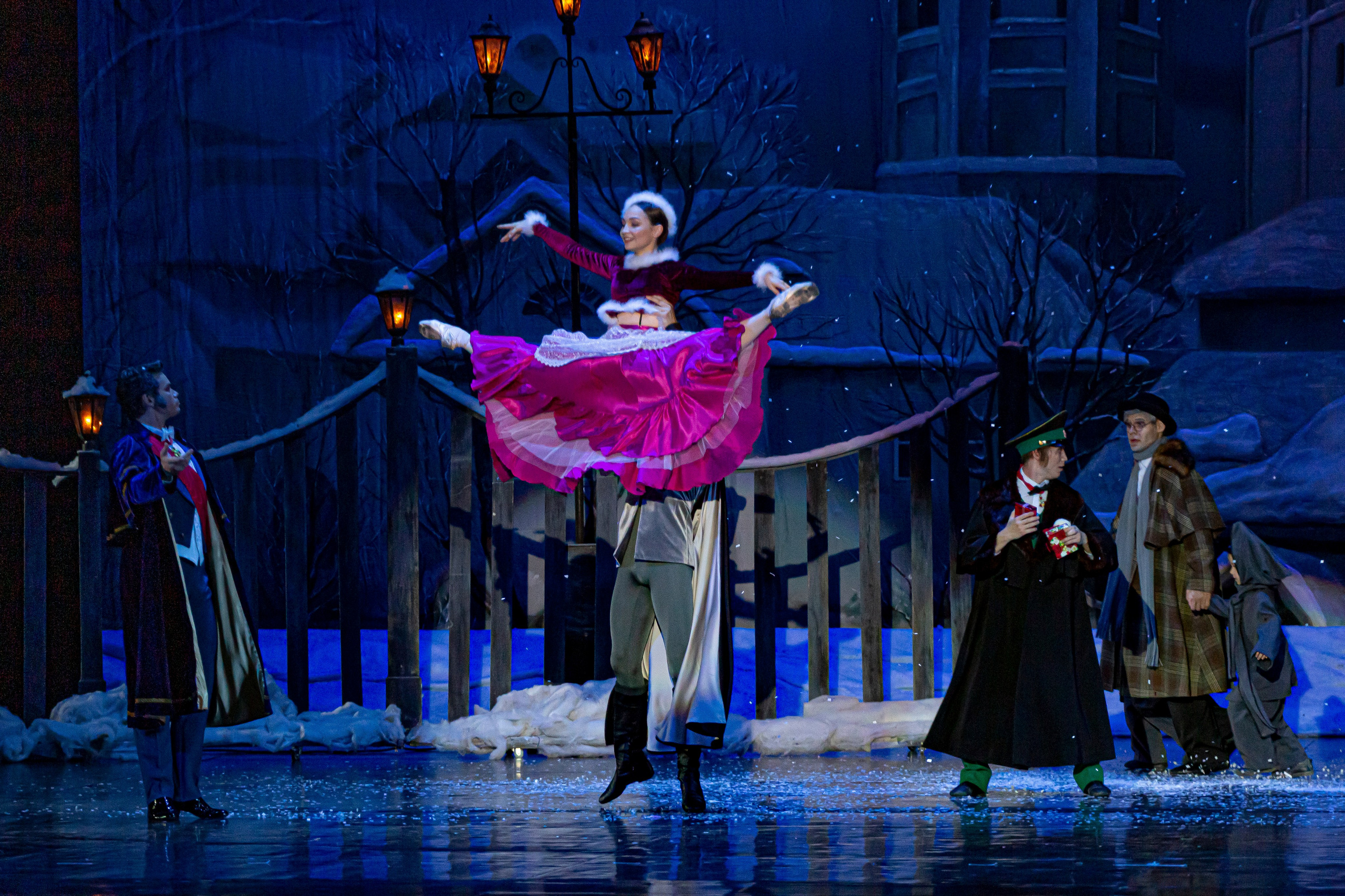 Анюта — спектакль — премьера на сцене Зимнего театра Марийского театра оперы и балета. Фотограф в Сочи Юрий Шептаев