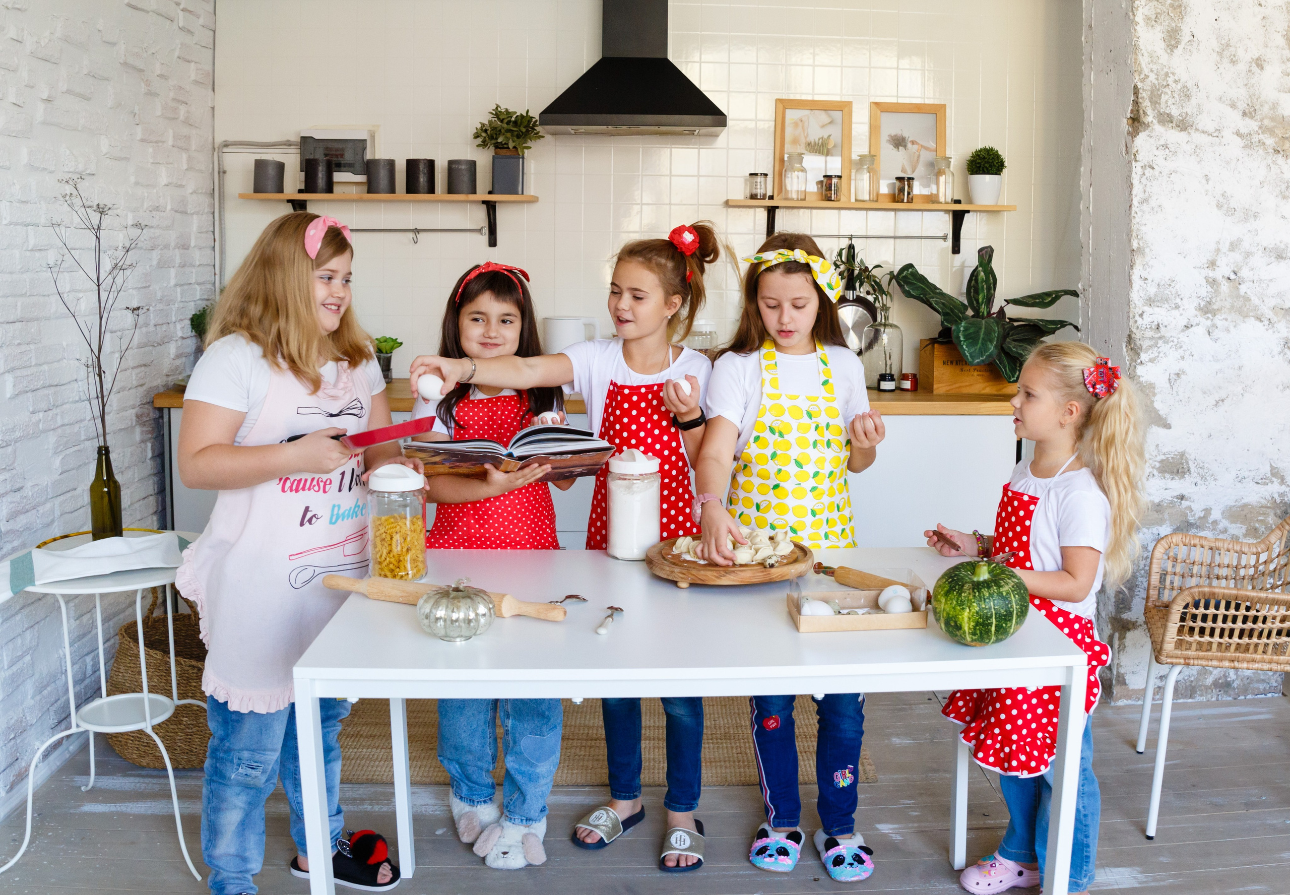 ВЕСЕЛЫЕ ПОВАРЯТА. Выпускные альбомы Красноярск
