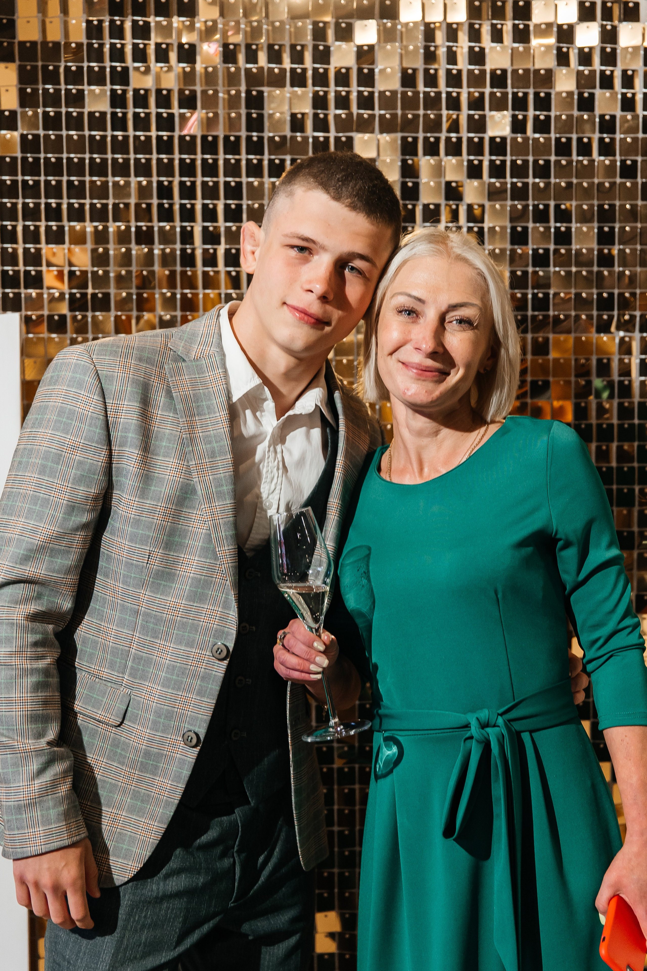 2023-06-23 Выпускной МБОУ СОШ № 10. Фотограф в Красноярске