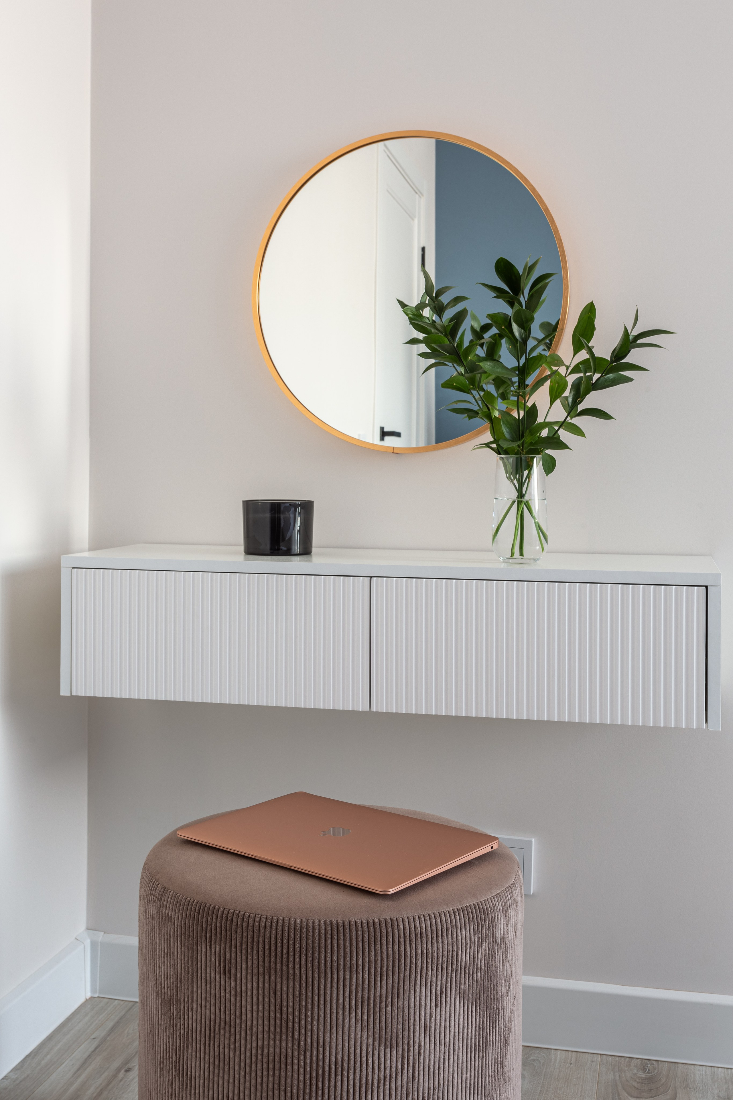 Фотосъемка для посуточной аренды по адресу ул. Авиаторов, д. 3. Интерьерный фотограф и ретушер в Красноярске Денис Антропов