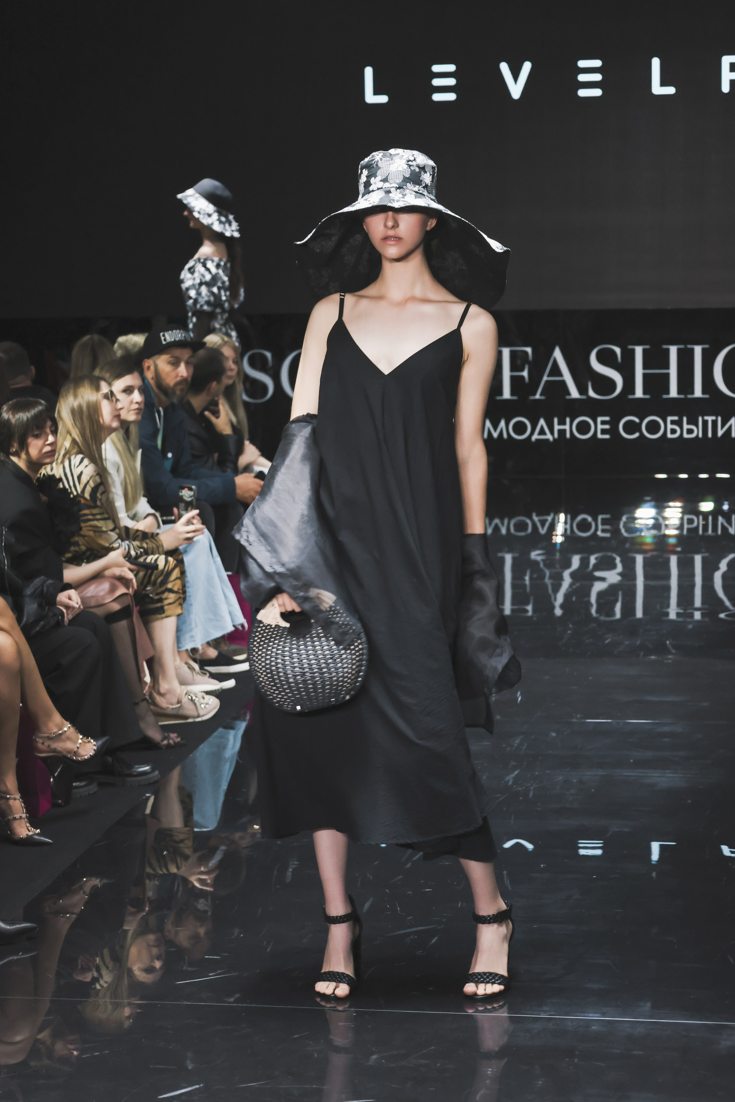Catwalk. ProVizArt