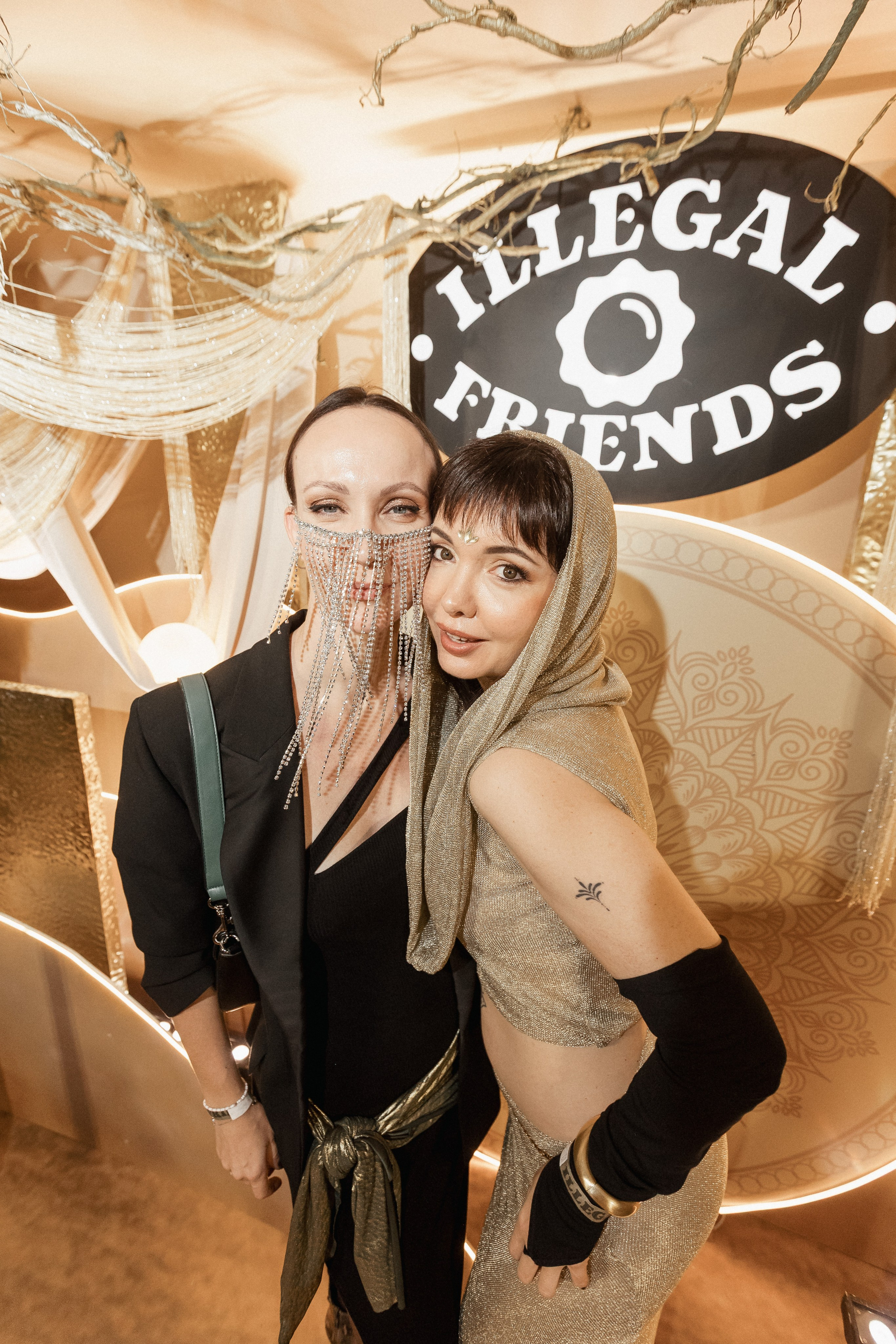 ILLEGAL FRIENDS — MIRAGE [PART I]. СВОИ. ФОТООТЧЕТЫ-СОБЫТИЯ-МЕСТА