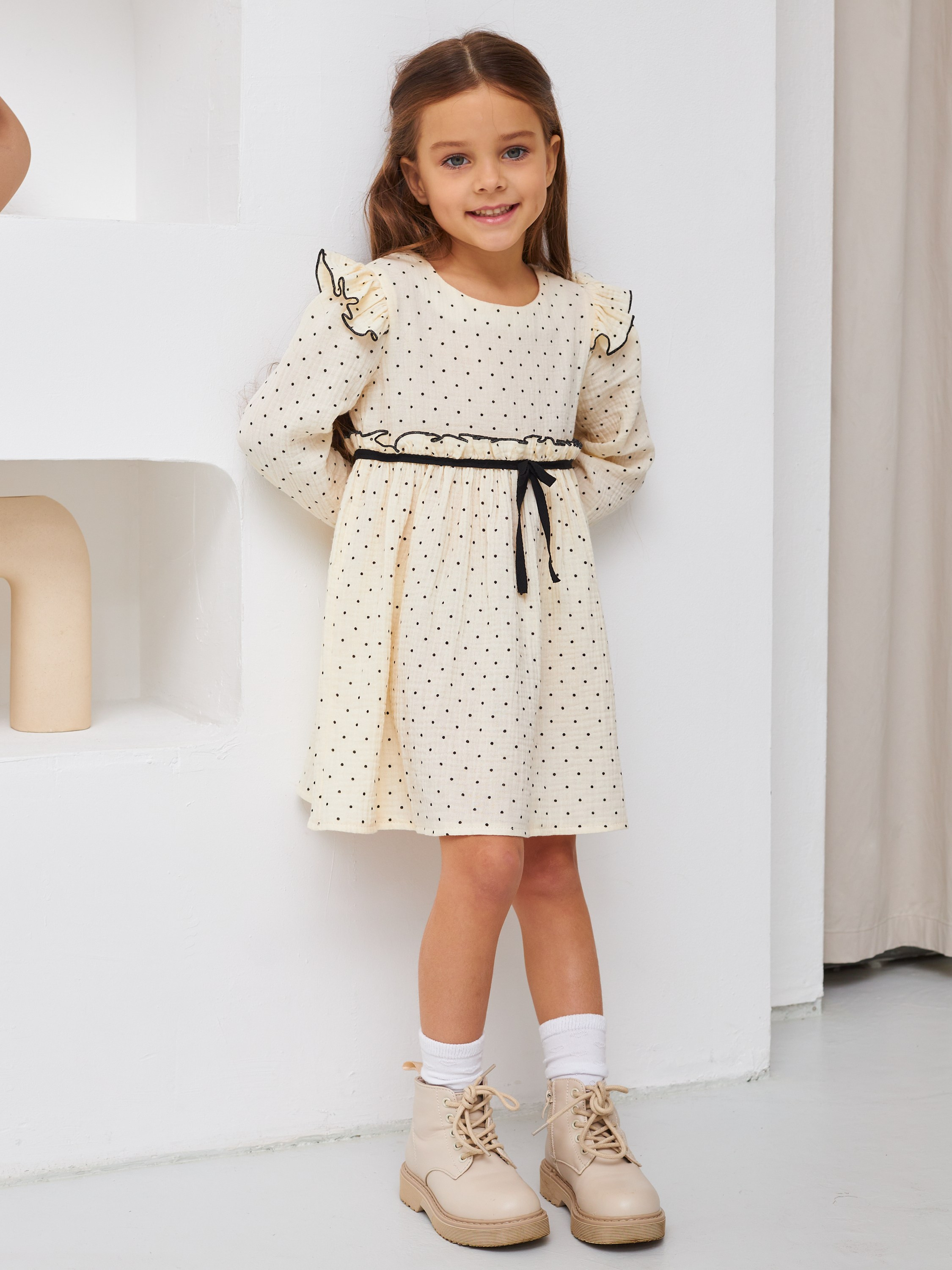 Фотосъемка платьев для девочек Екатеринбург Wildberries ВБ Ozon Озон фотосессия детей Екб заказать цена фотосъемка товара WB детское платье. Фотограф Екатеринбург Анастасия Жерновская | Маркетплейсы и нейрофото