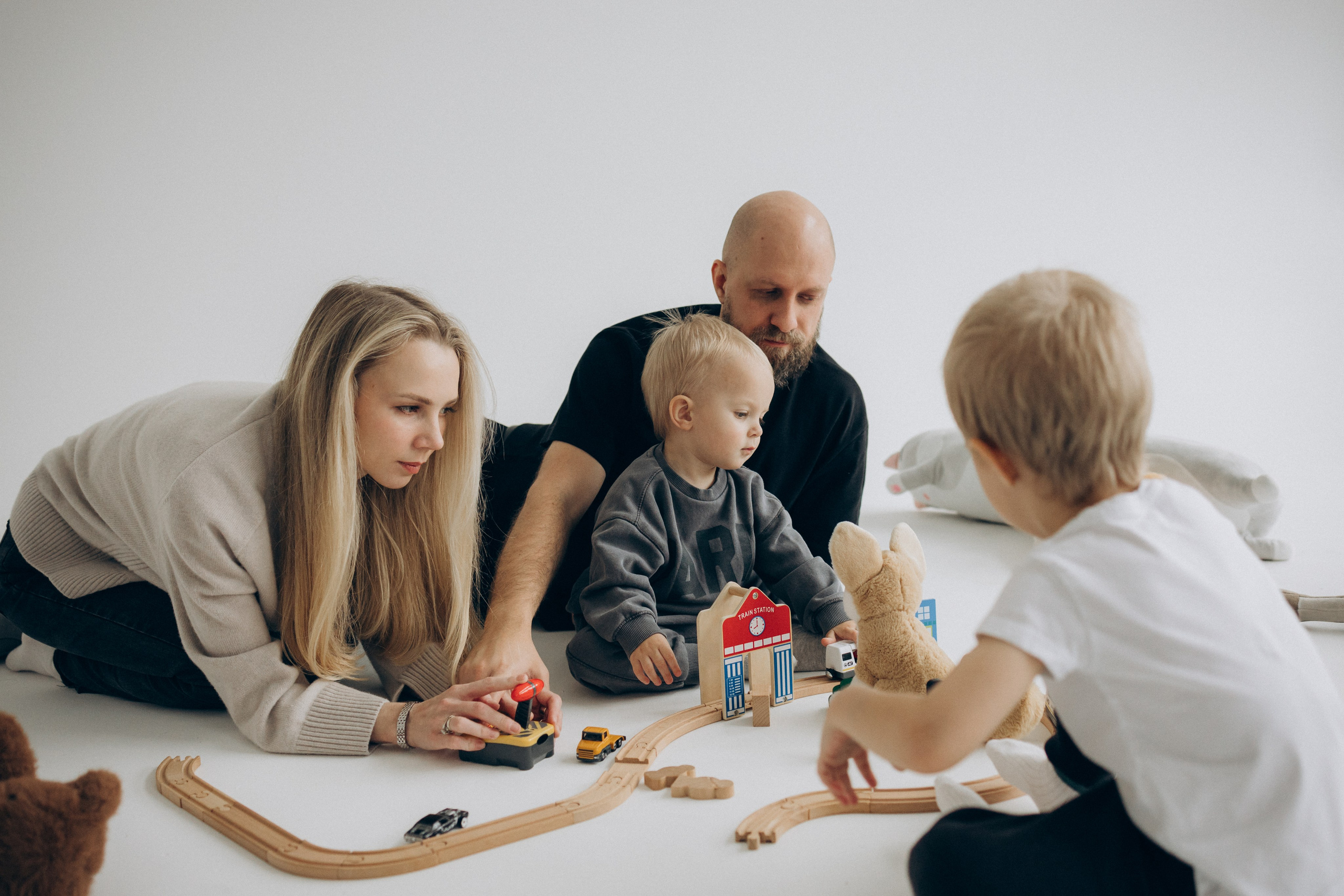 Семейная фотосессия Москва, семейный фотограф в Москве, семейная фотосессия, детский фотограф, семейная фотосессия в студии, семейная фотосессия с сыновьями