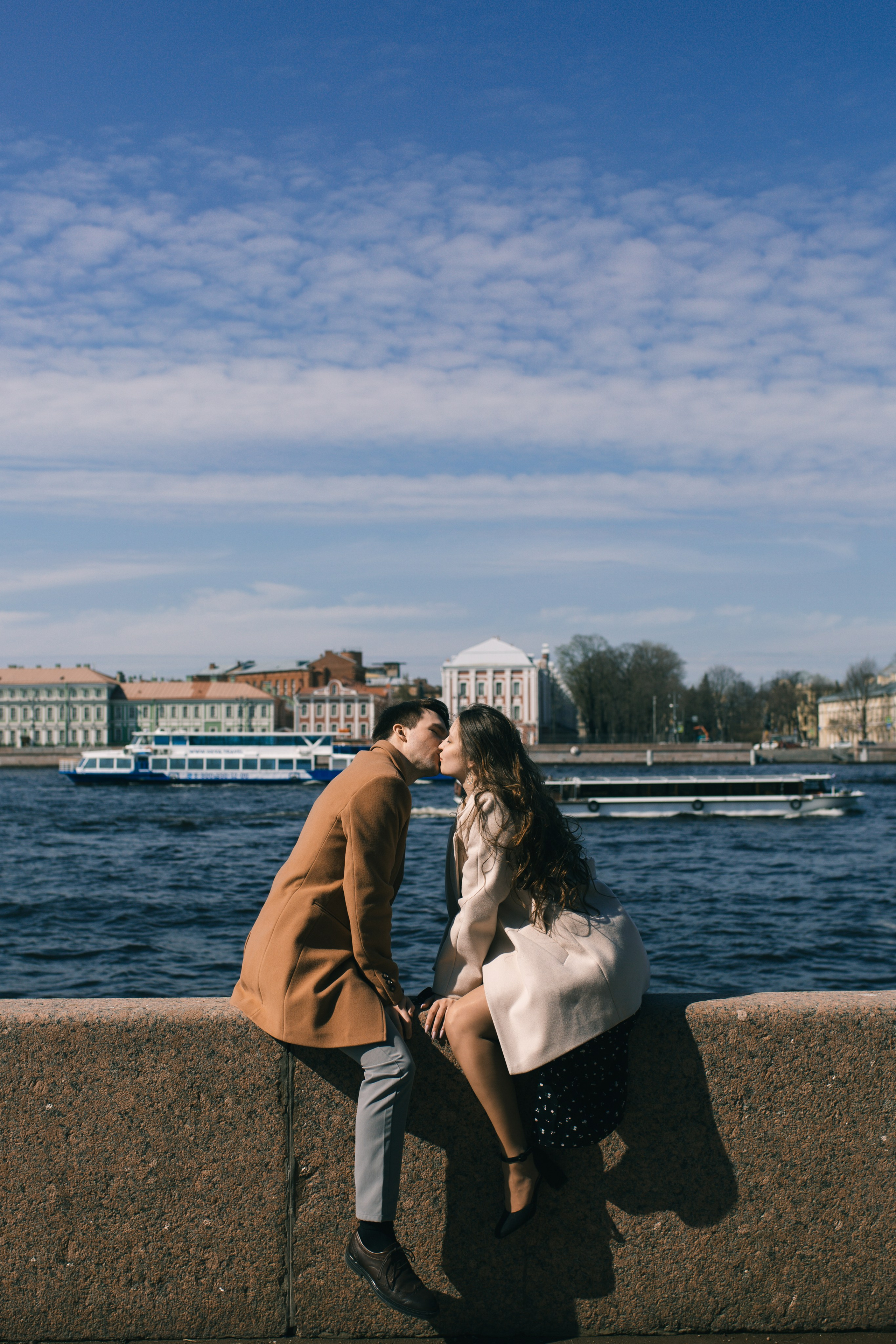 Прогулка около Исаакия. Свадебный и женский фотограф в Санкт-Петербурге Муртеева Екатерина