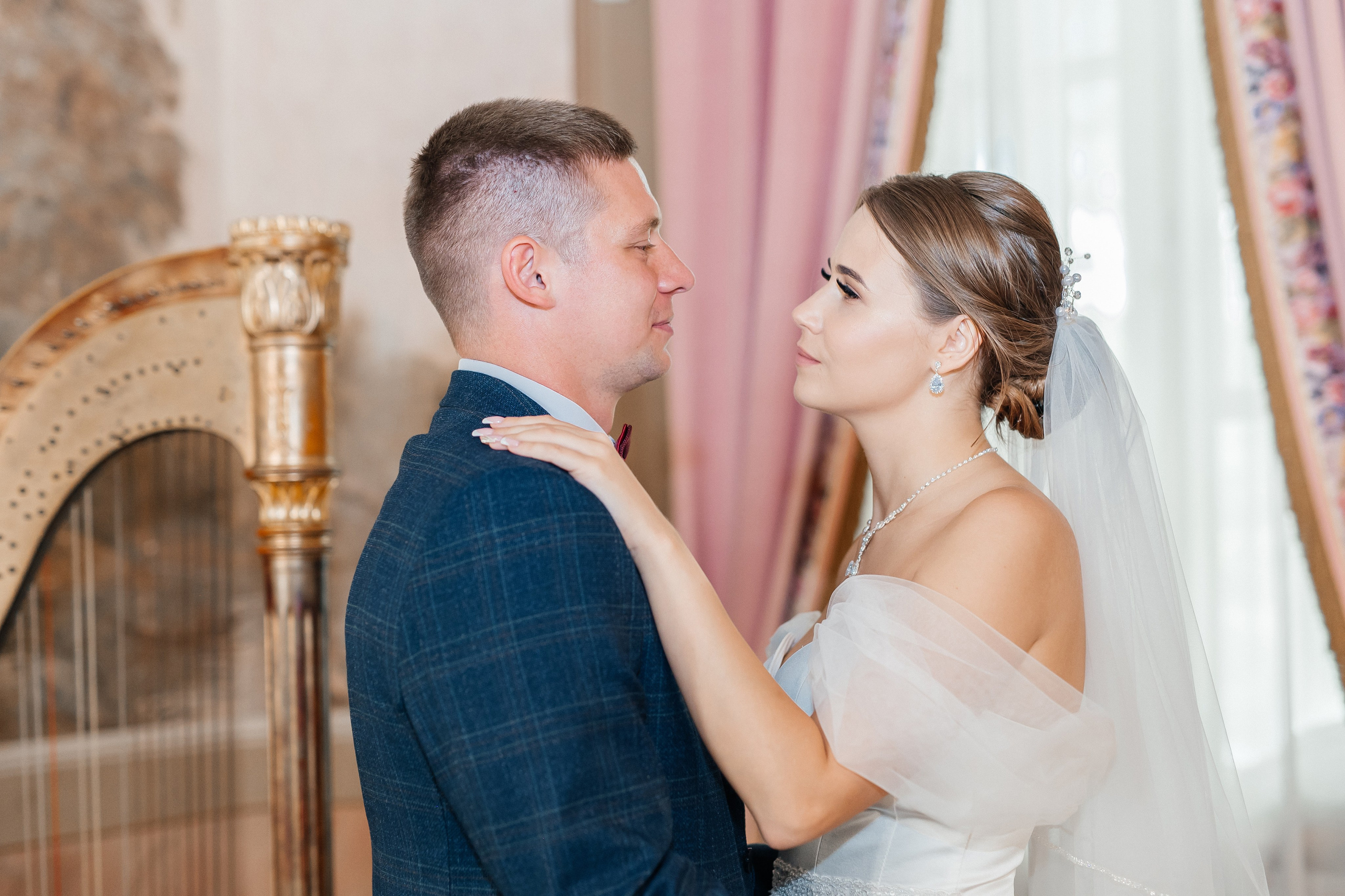 Свадебная фотосессия. Фотограф Арина Агапова. Подольск, Москва https://arinafoto.wfolio.pro/