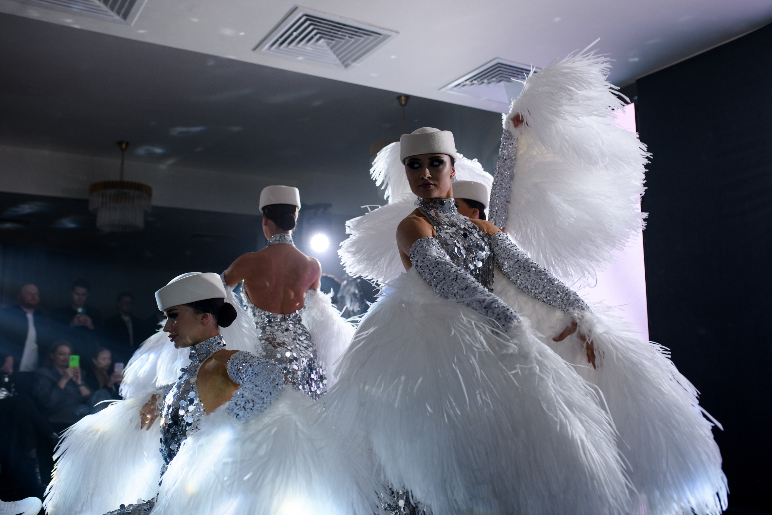 MORE AMORE EVENT HALL — BIRTHDAY`25. Свадебный фотограф Екатеринбург/Челябинск — Любовь Волохова