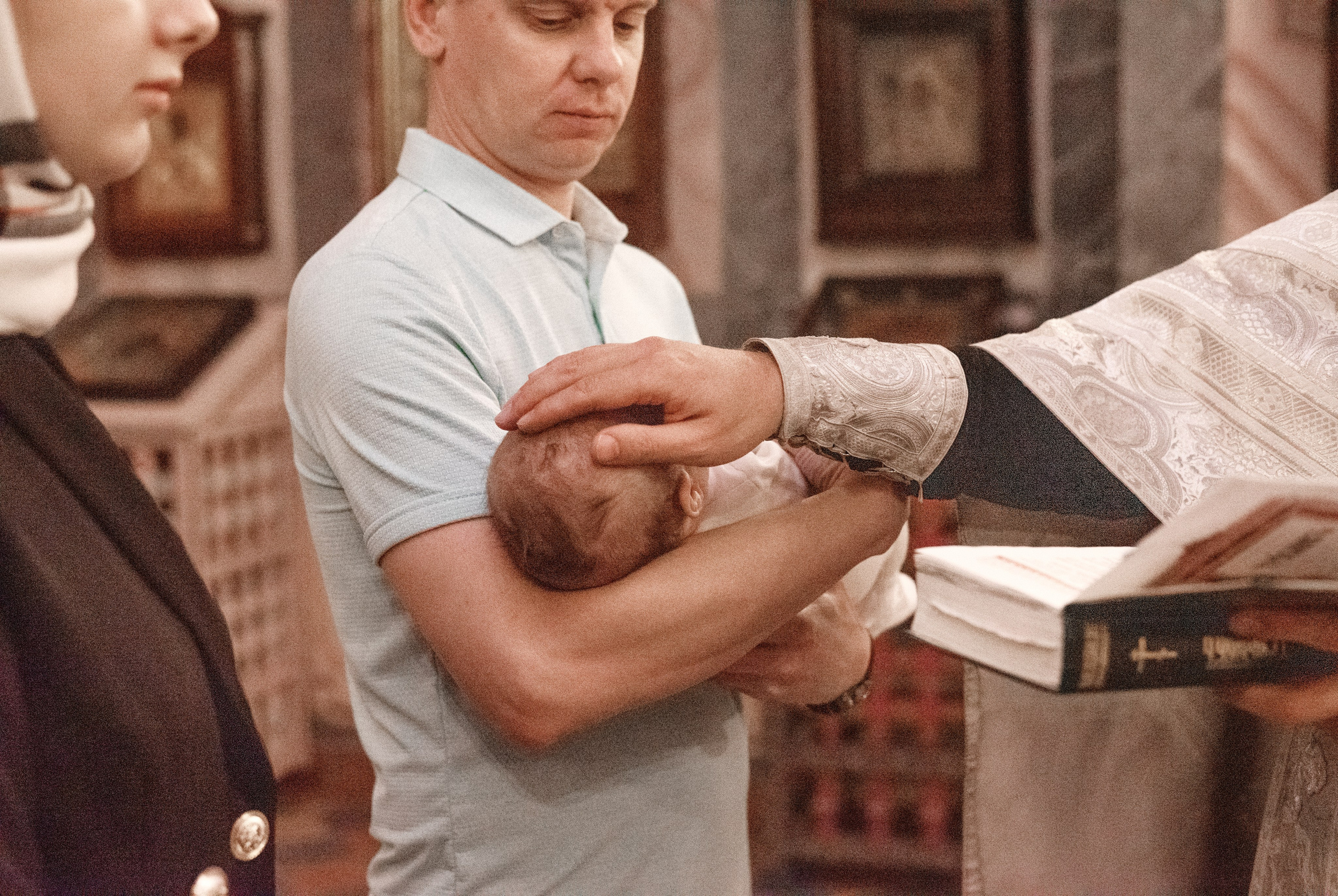 Крещение Софии. Фотограф на Крещение. Семейный фотограф. Москва