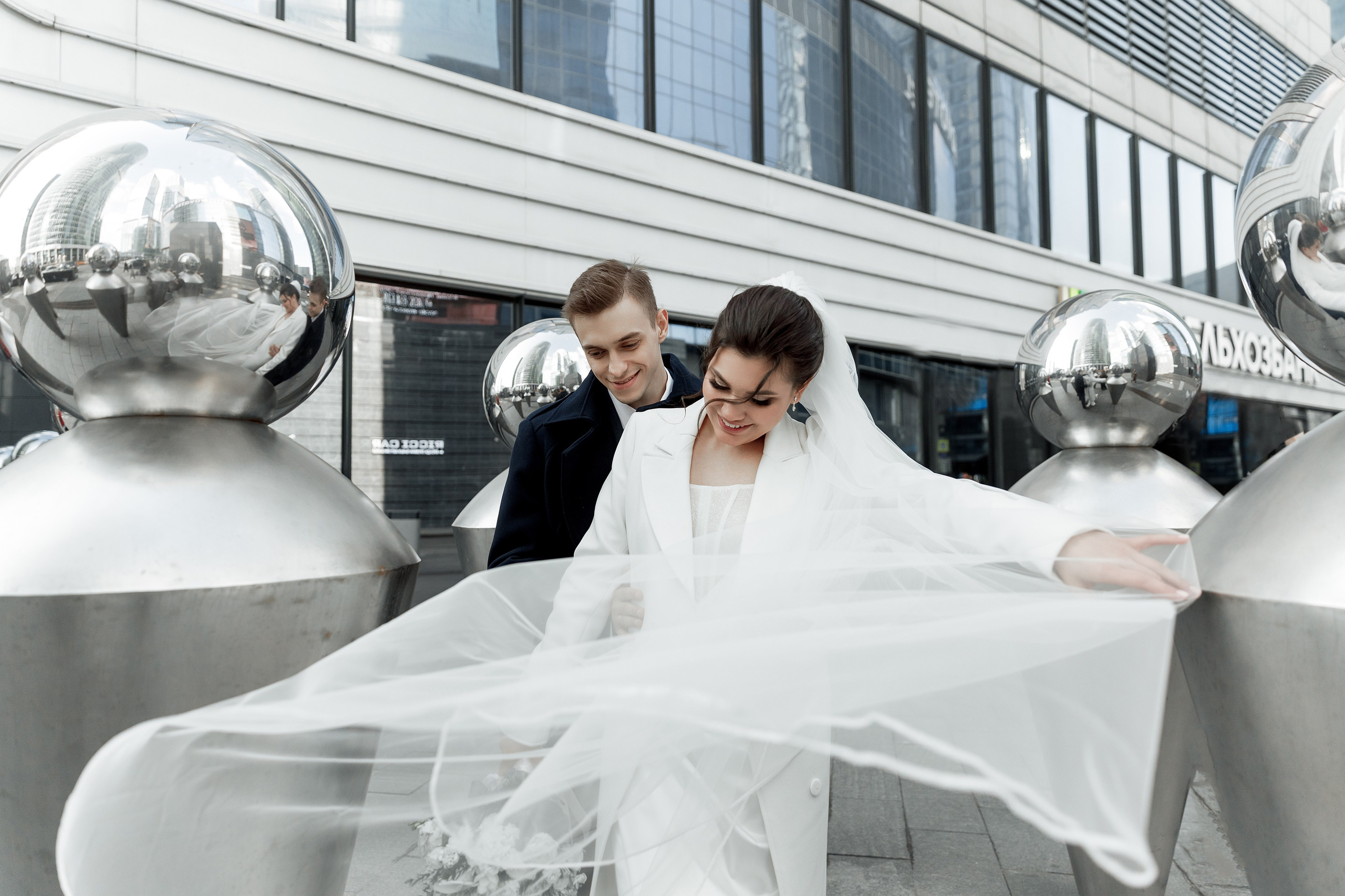 Паша&Настя (роспись Москва-сити Birds). Фотограф в Москве Юлия Хамзина