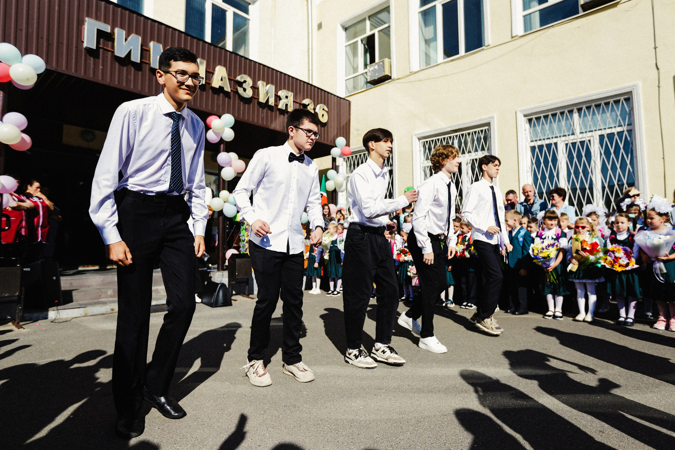 Школьная линейка Гимназии № 36. Портретный и репортажный фотограф Елизавета Рудовская|Казань