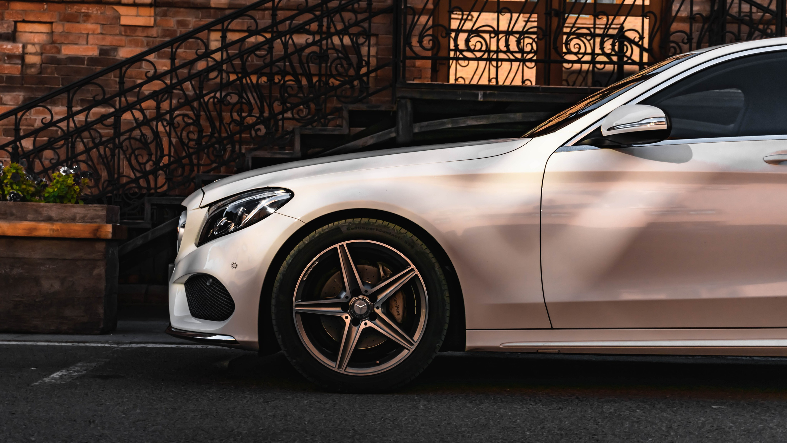 Mercedes-Benz C180. SHDEN — Photographer | Content Creator