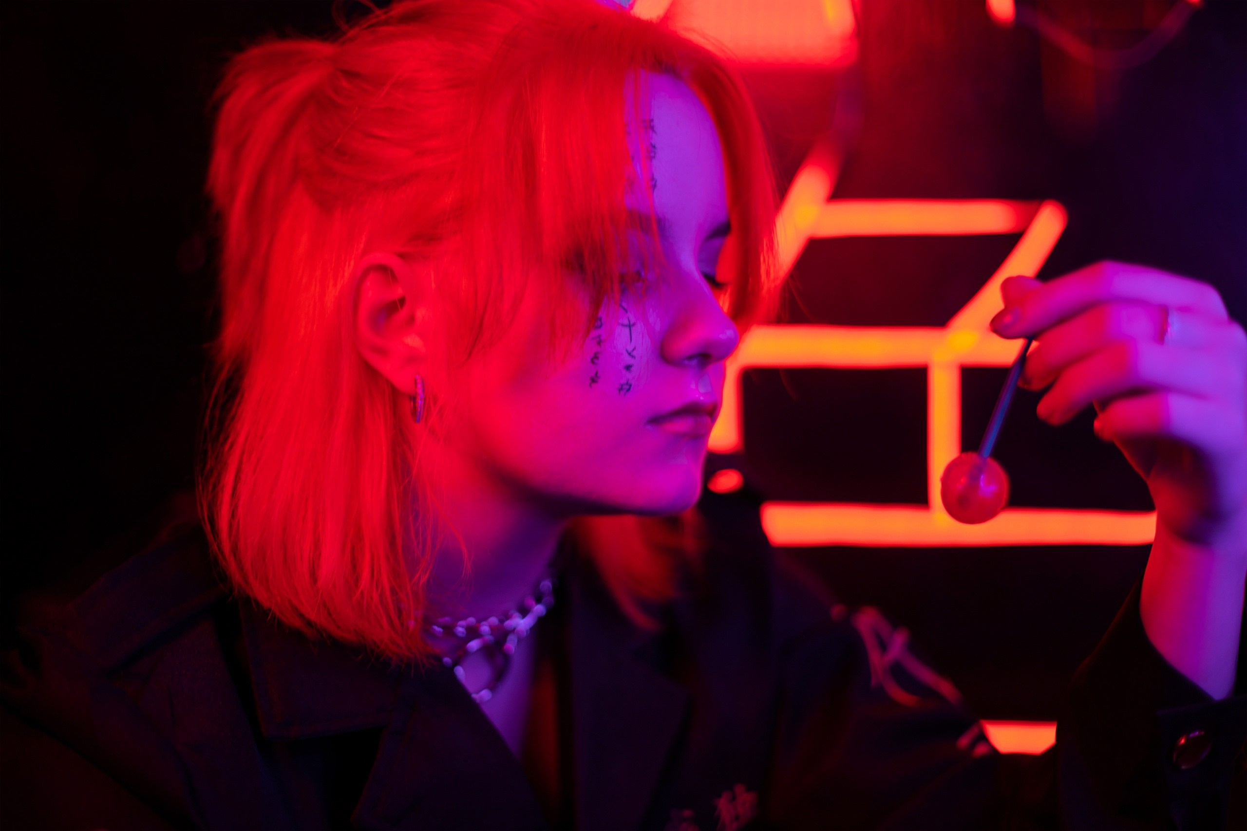 TOKYO AVENGERS. Polaroud love