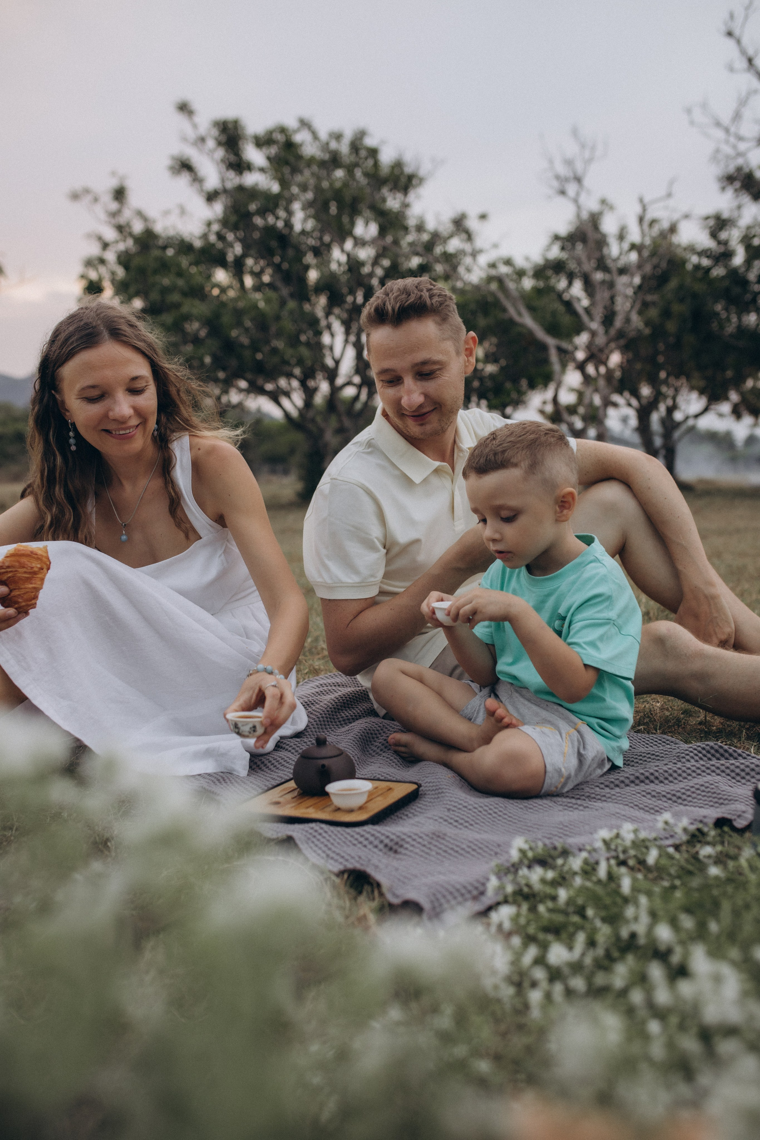 Семья Пискаревых в манго саду.Нячанг. Главная