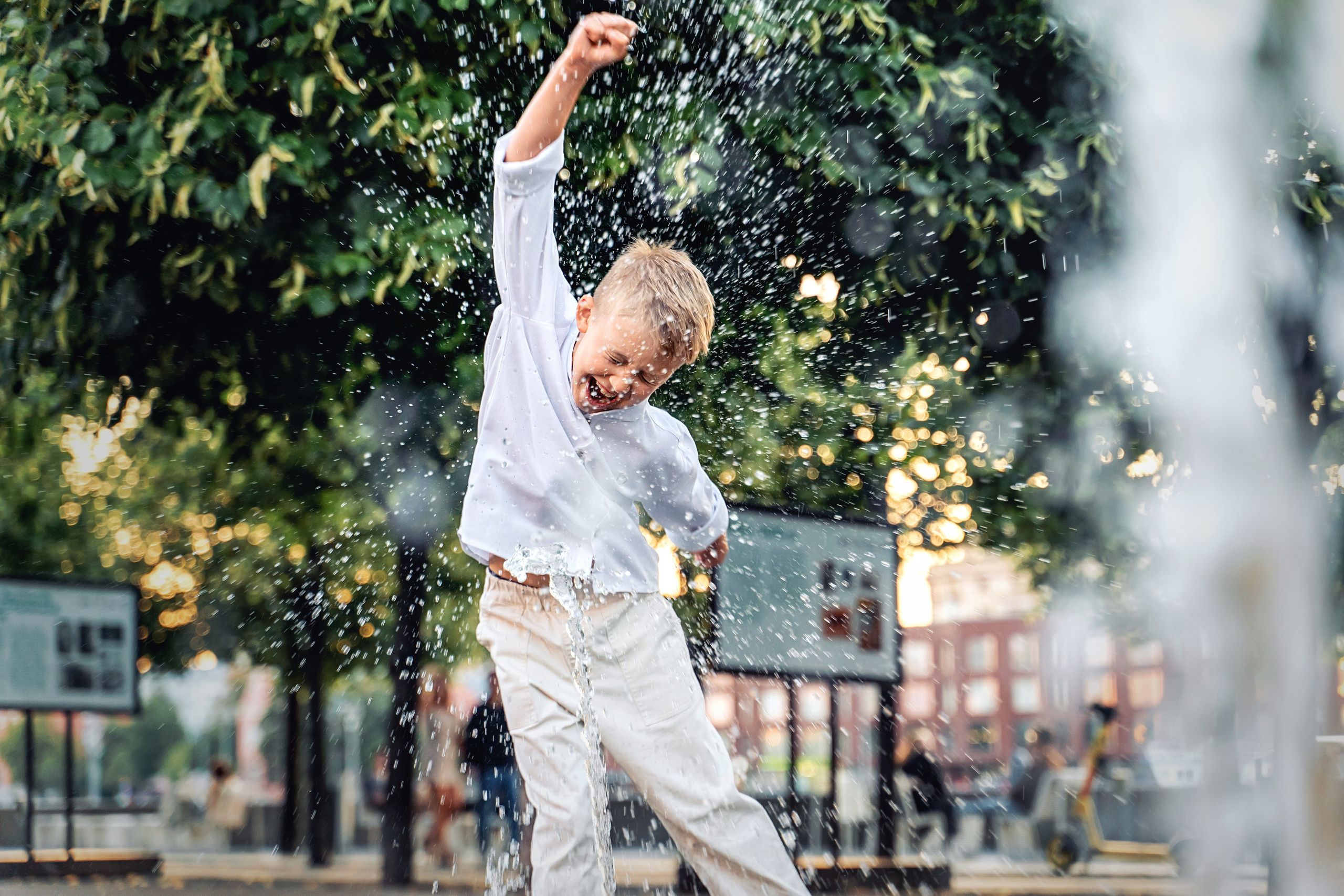 Семейная прогулка в парке Музеон на закате. Фотограф \ Видеограф на Крещение, Венчание Москва| Семейные съемки