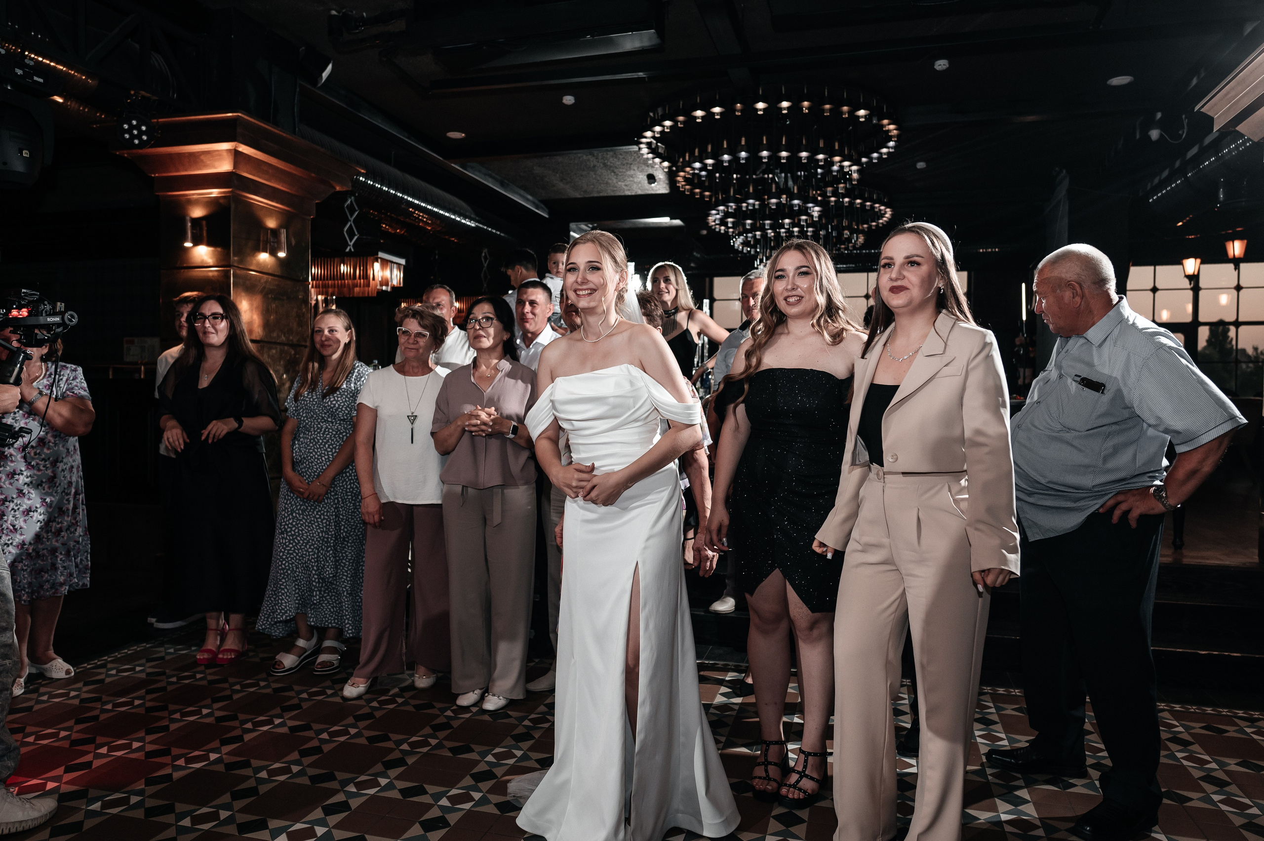 Даниил и Валерия. Черная утка. Полный день. Фотограф Екатерина Бочарникова