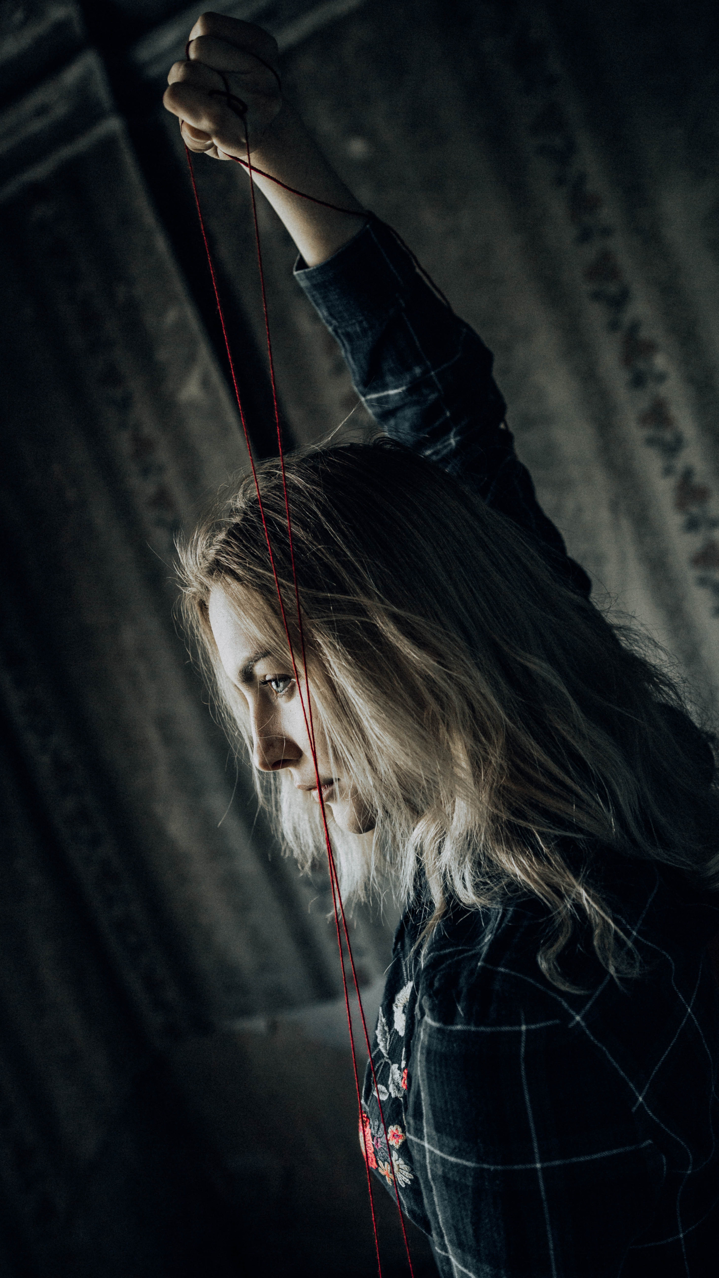 Ирина. Ищем потаённое. Портретный и предметный фотограф в Санкт-Петербурге