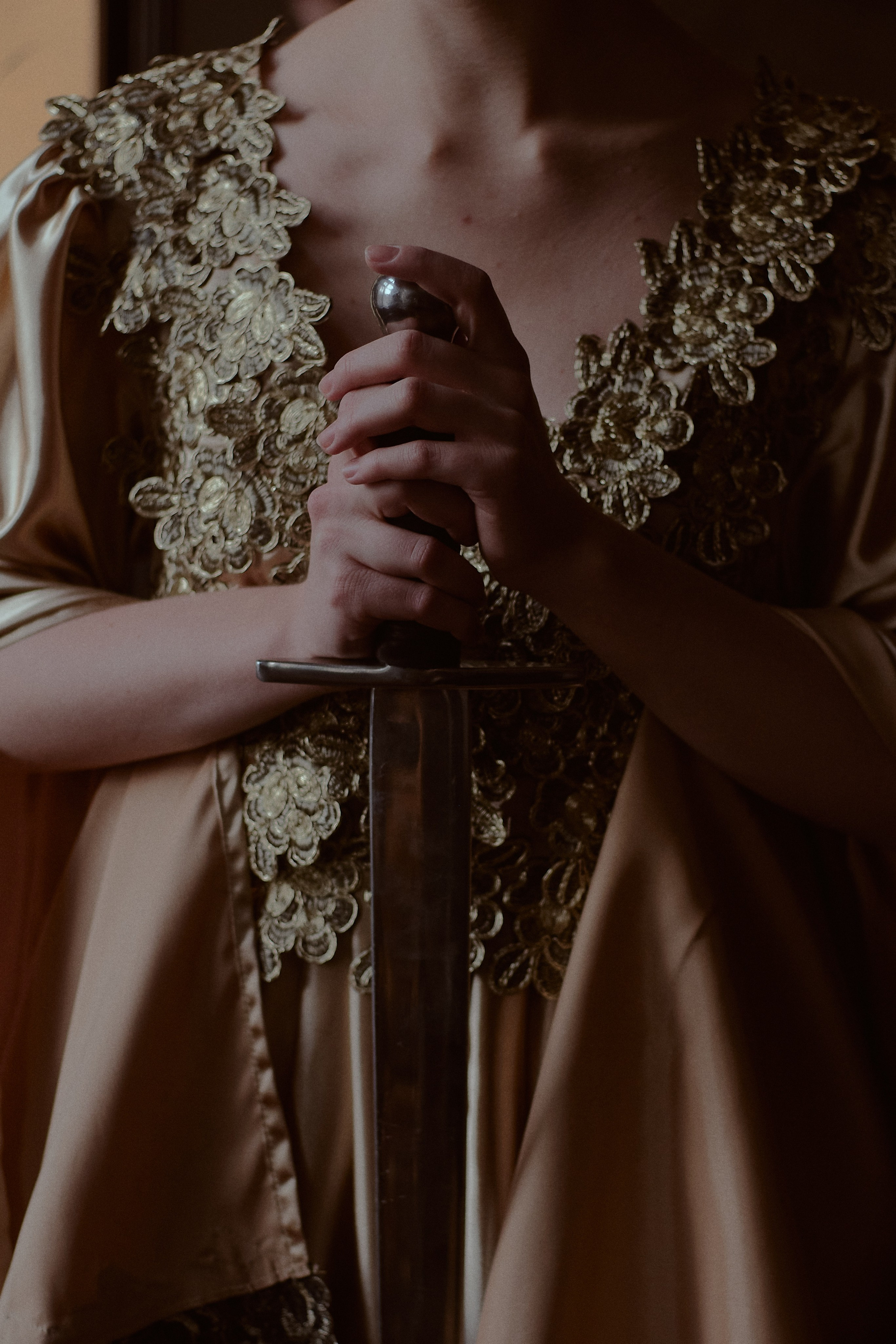 Сила. Фотограф лавстори Москва/МО Приятелева Ангелина