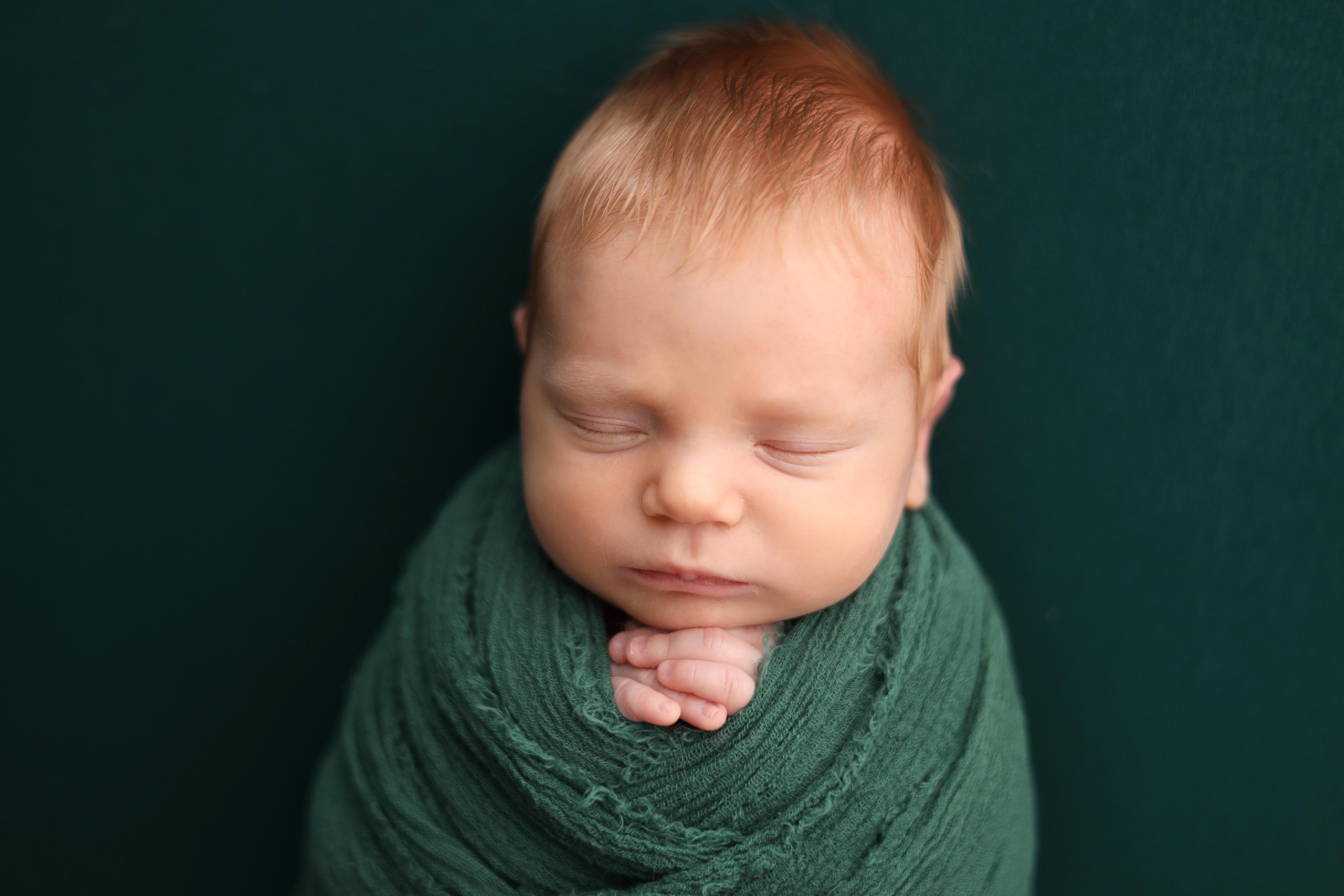 Ньюборн съемка в Бутово. Фотограф новорожденных Москва. Ньюборн фотограф Москва