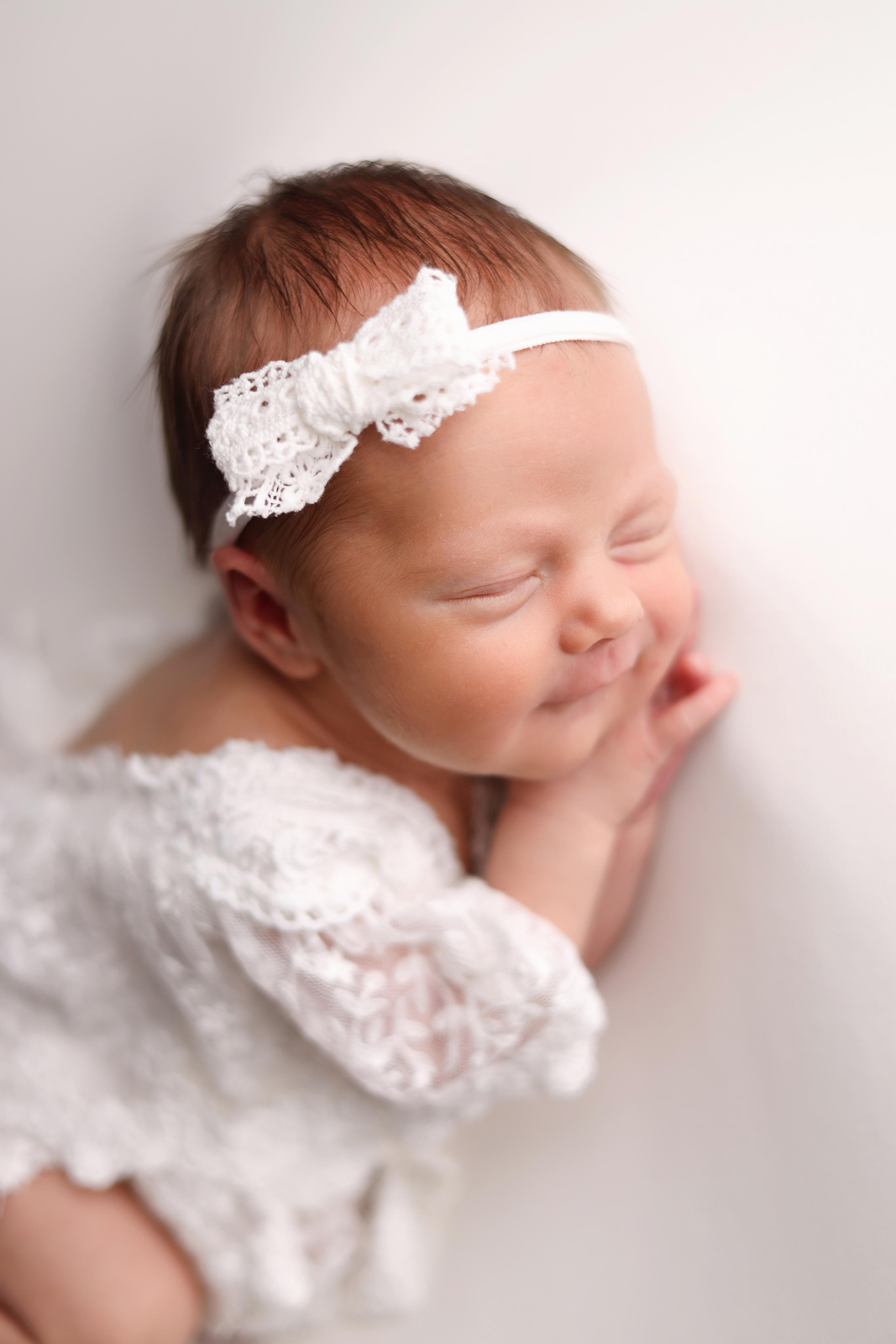 Ньюборн съемка Киры. Фотограф новорожденных Москва. Ньюборн фотограф Москва