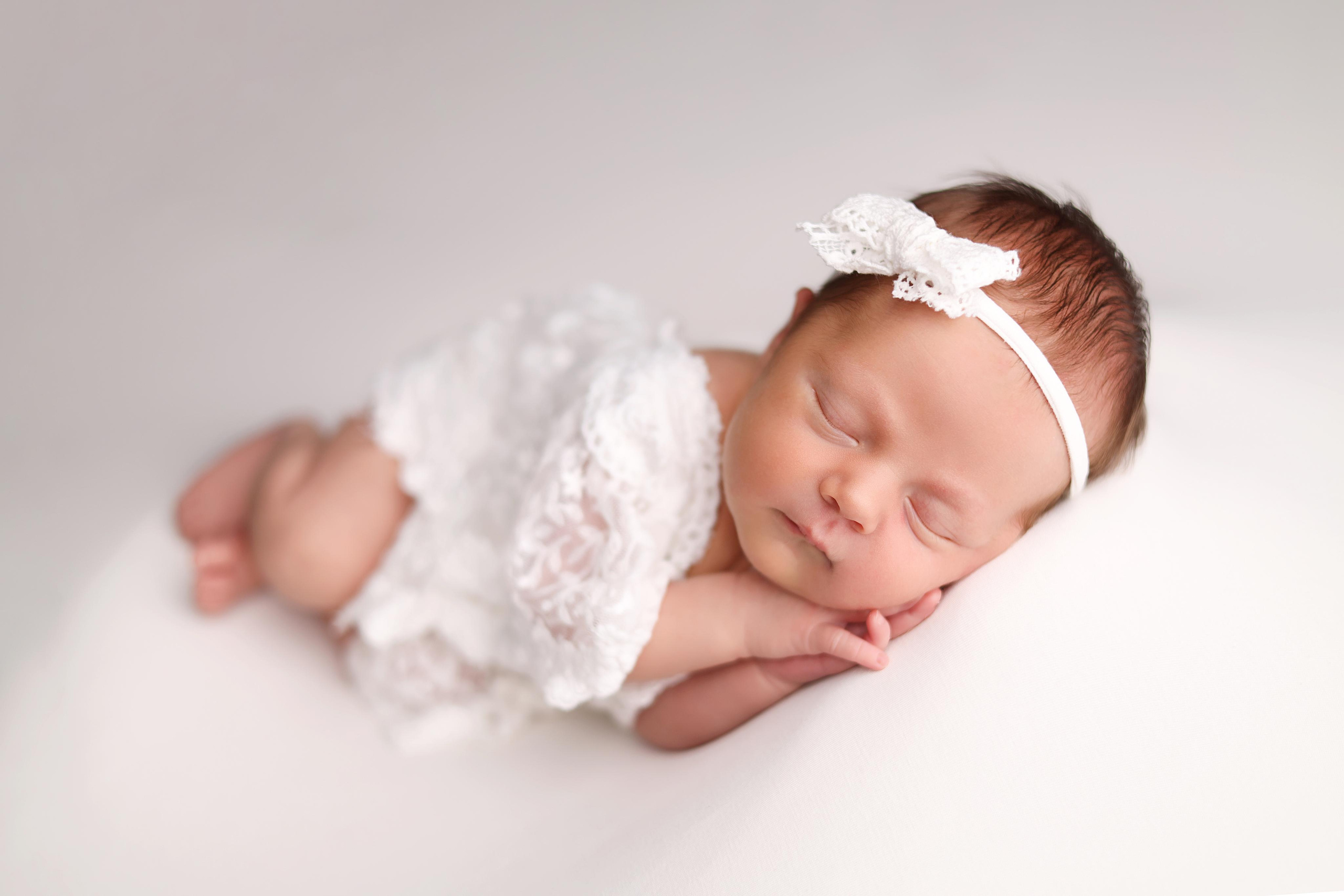 Ньюборн съемка Киры. Фотограф новорожденных Москва. Ньюборн фотограф Москва