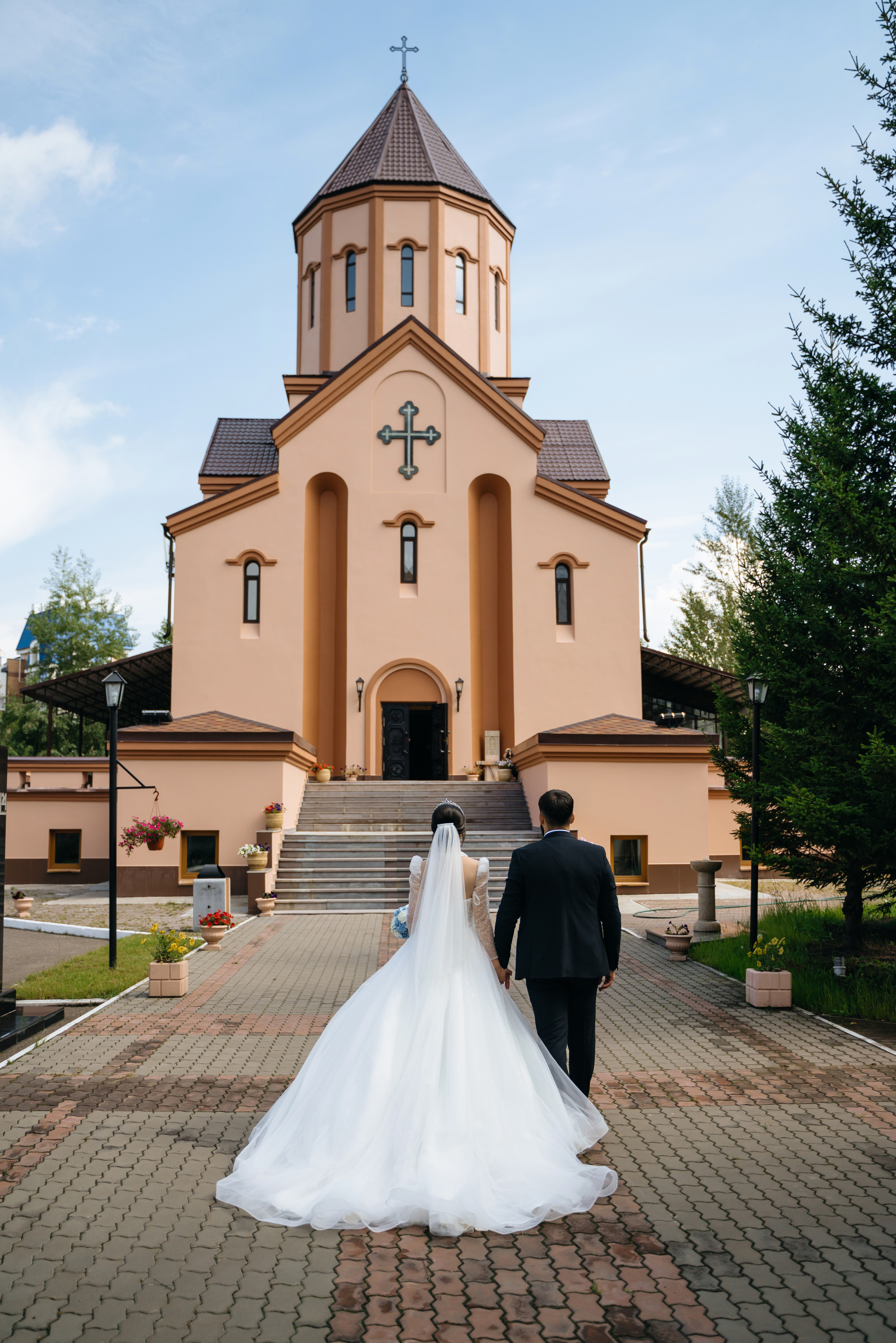 Феликс и Мариэтта. Свадебный фотограф Красноярск Вязьминова Мария