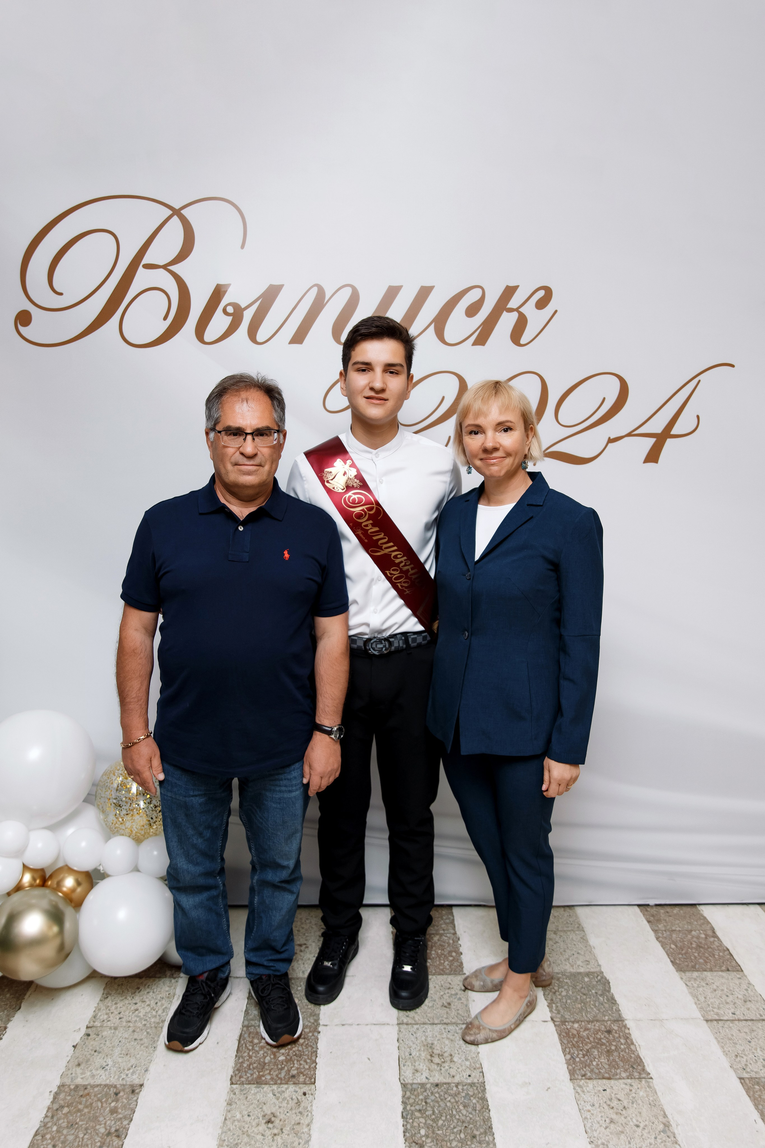 11 класс Последний звонок. Фотограф Любовь Корниенко, Примоский край