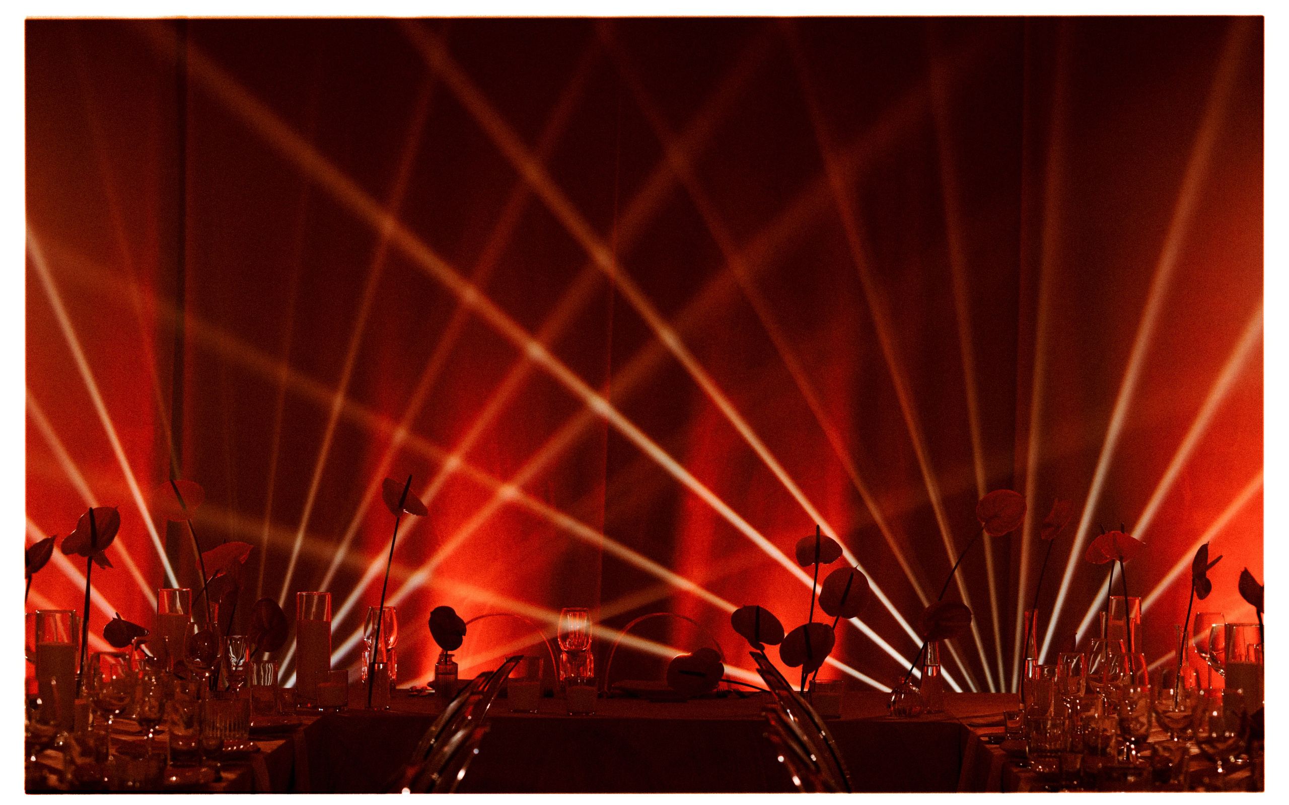 ЛЮБОВЬ КРАСНА. Свадебный и семейный фотограф Никита Корохов