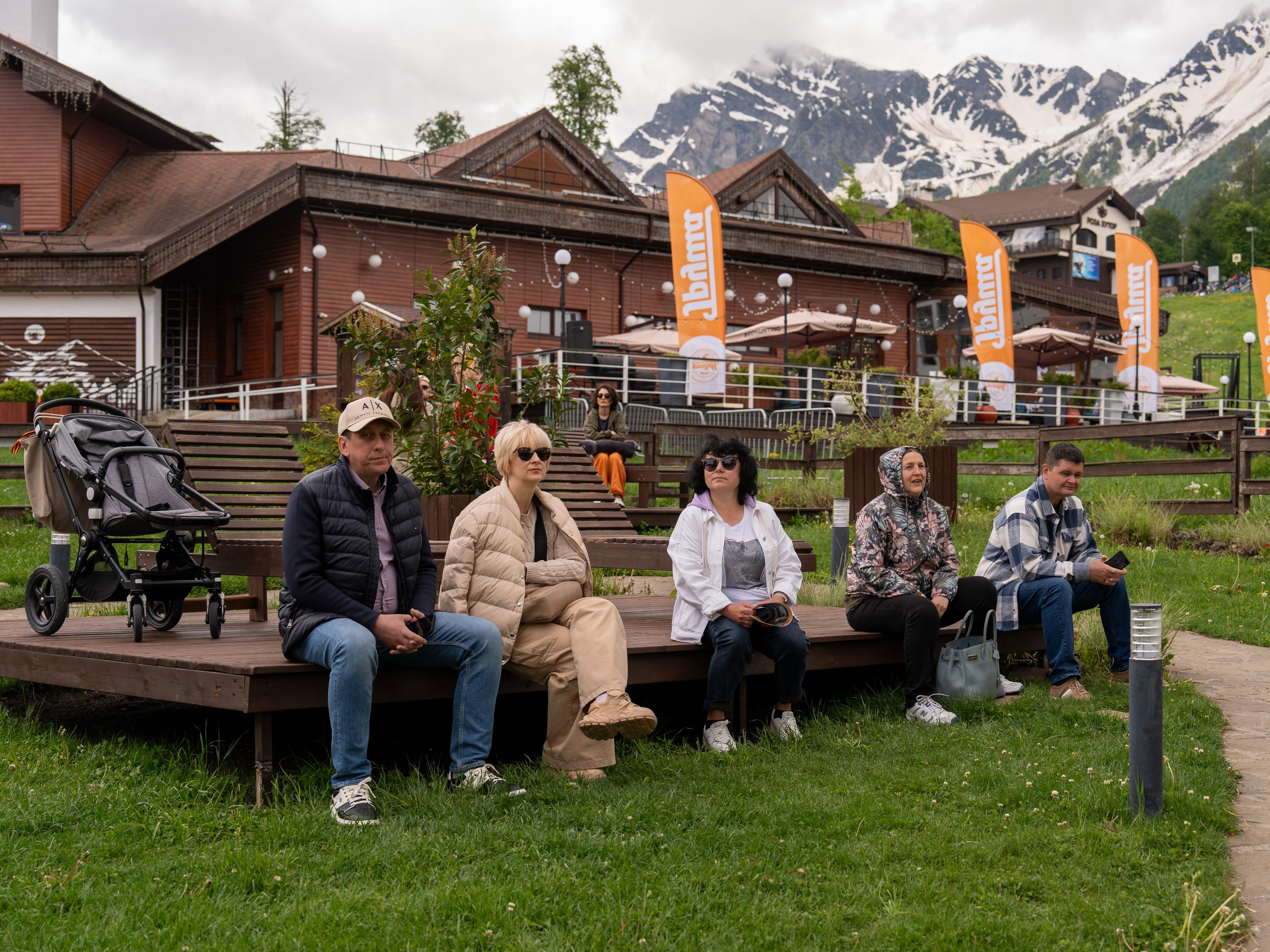 Шествие бессмертного полка 9 мая 2024 Rosa Springs. Репортажный фотограф в Красной Поляне и Сочи Павлюченко Екатерина