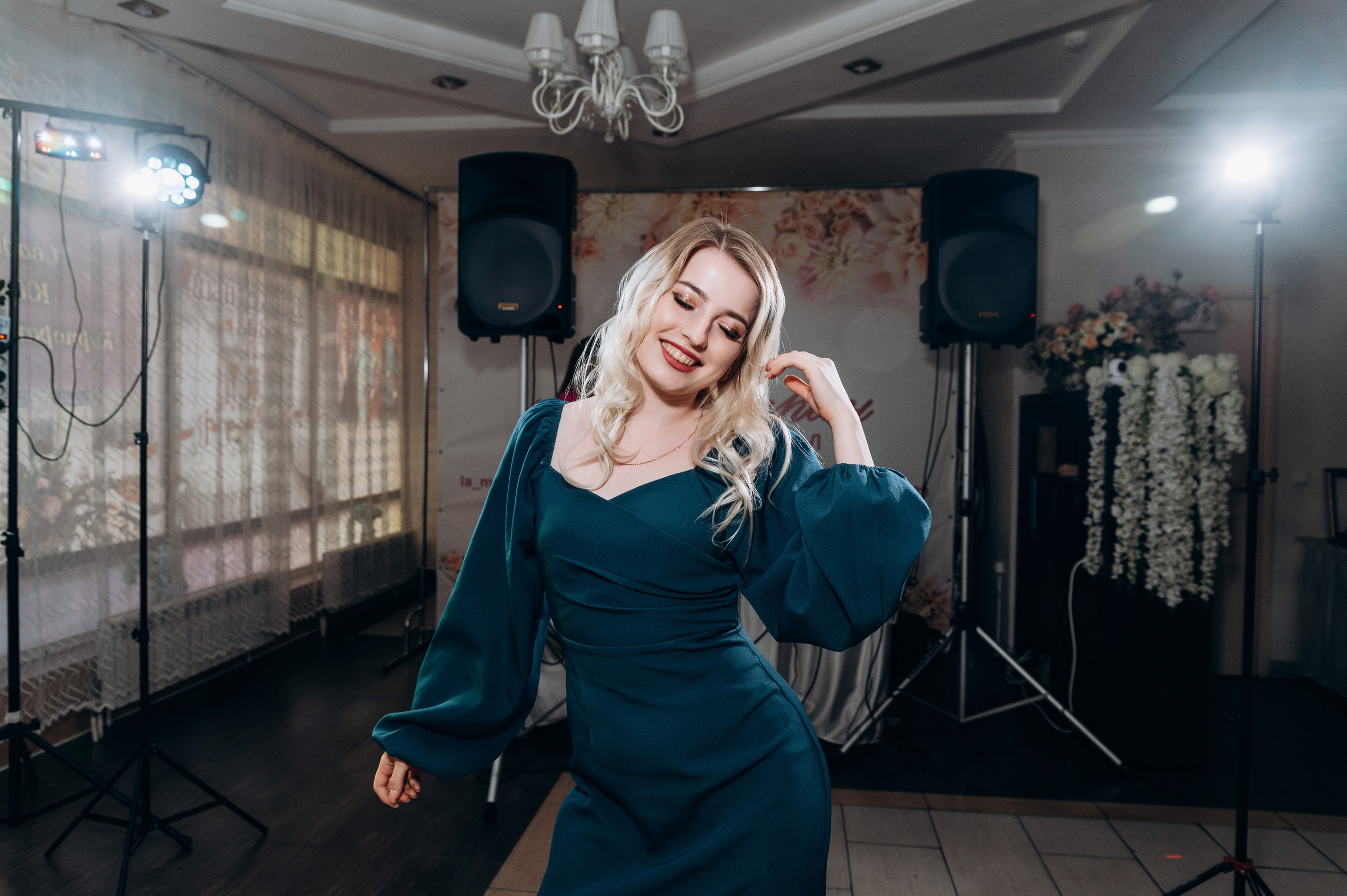 Прогулка, регистрация, банкет. Фотограф в Новосибирске