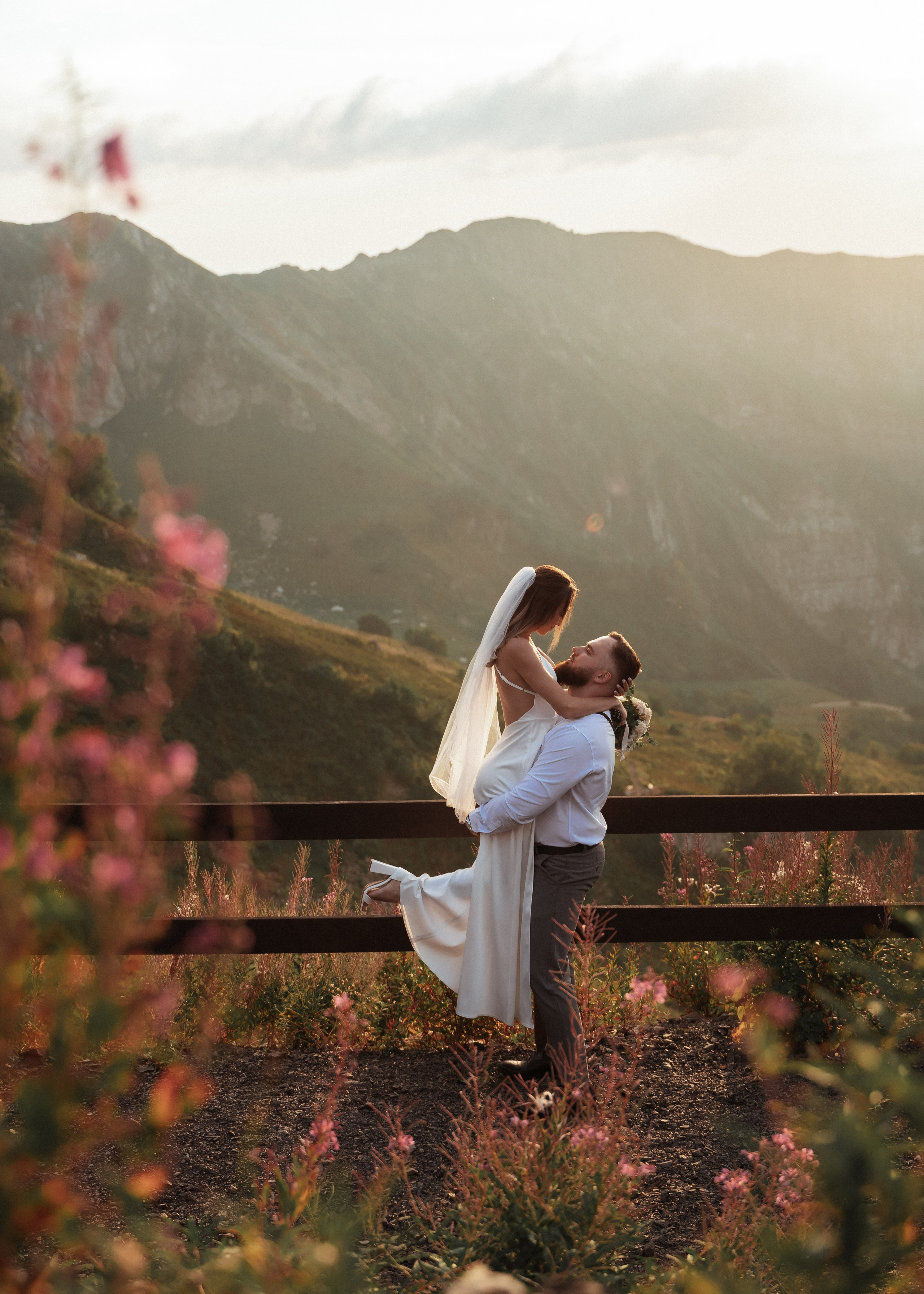 Свадебная фотосессия в Красной Поляне. Фотограф на Пхукете Максим