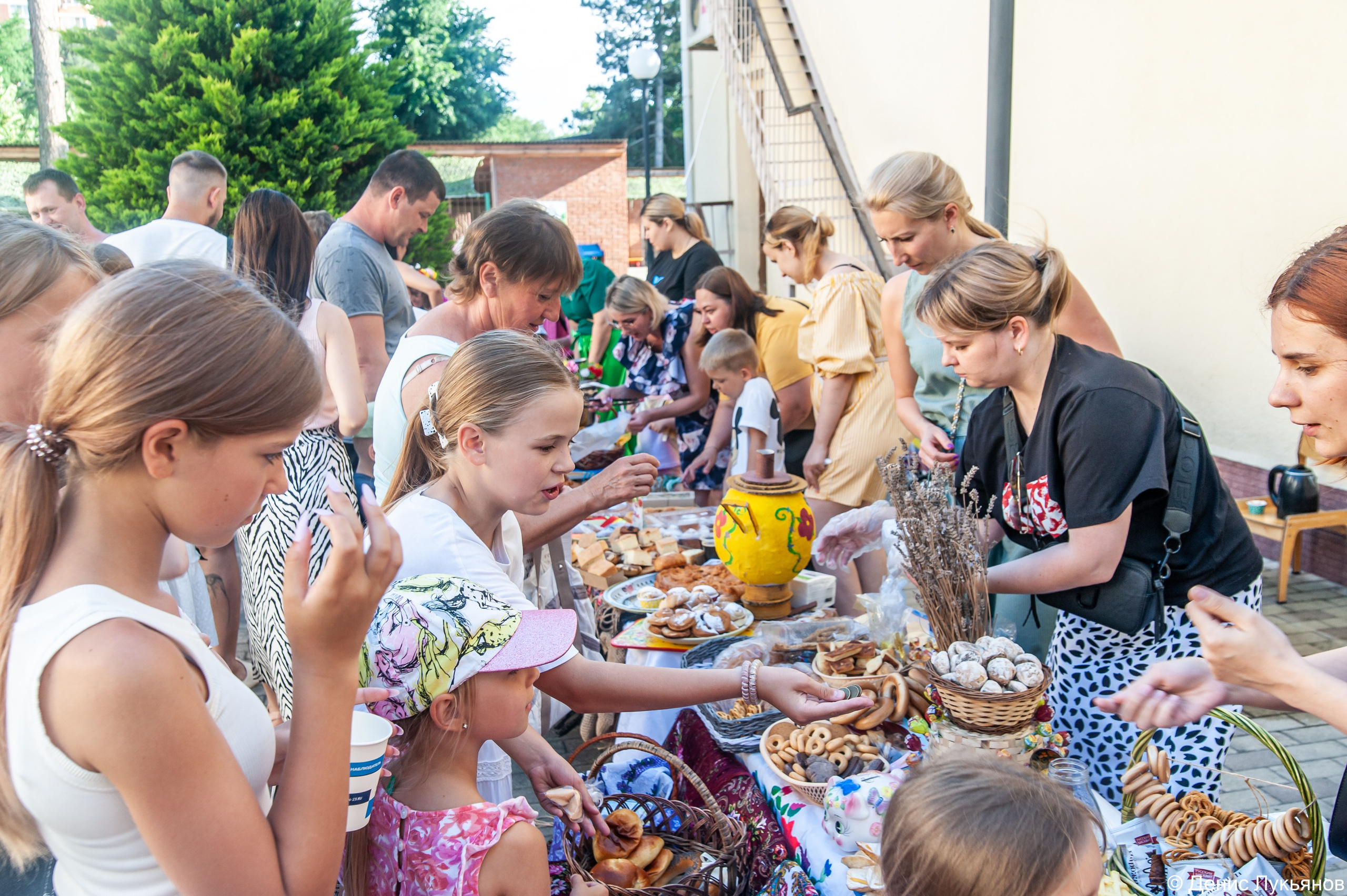 Ярмарка. Свадебный и семейный фотограф Денис Лукьянов в Краснодаре, Краснодарском крае и Республике Крым