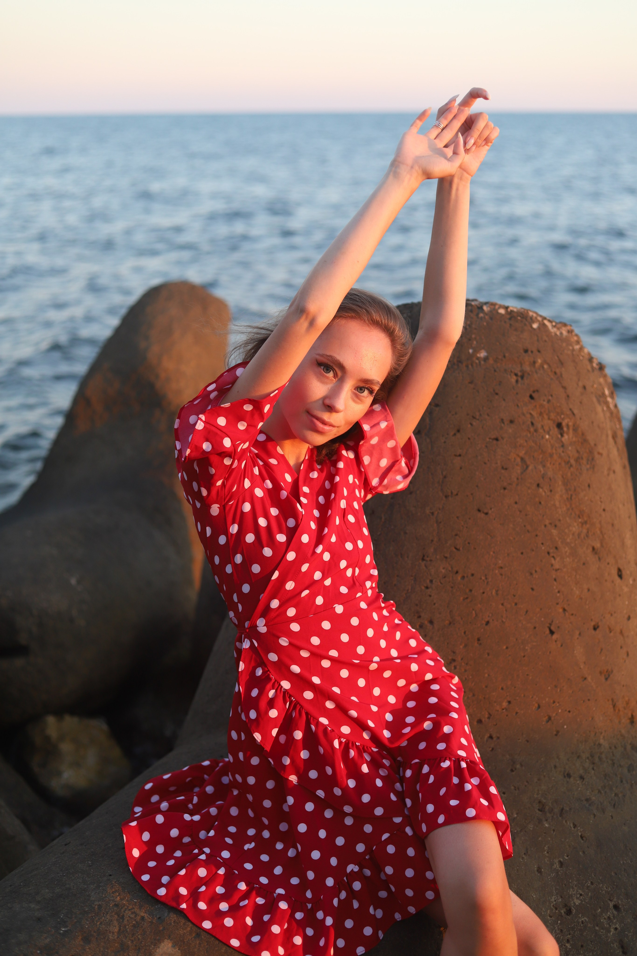 Сказочная нимфа руки Имеретинская бухта 29.08. Главная