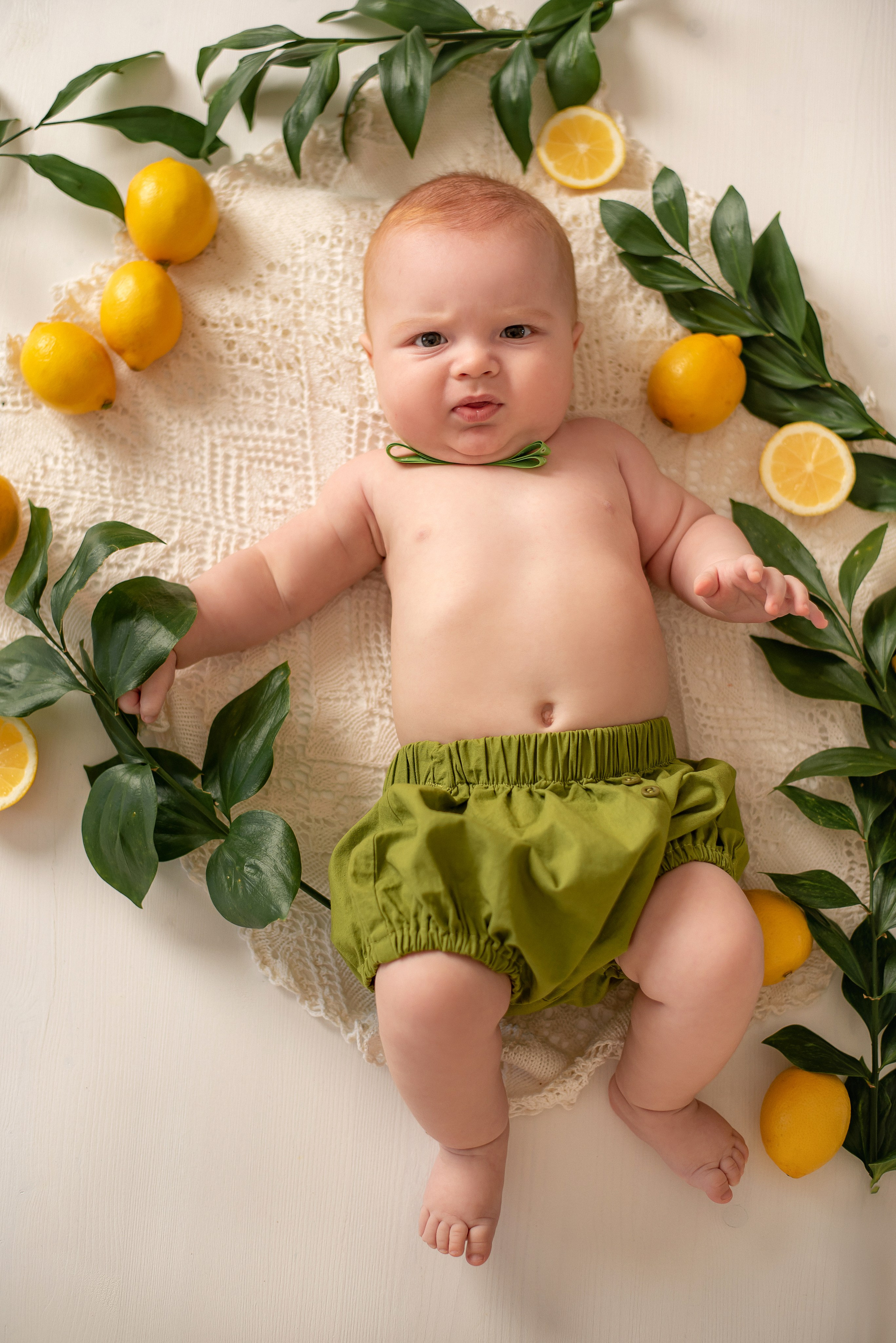 Дамир — молочная ванна и сухой образ. Семейный и детский фотограф Наталья Горда