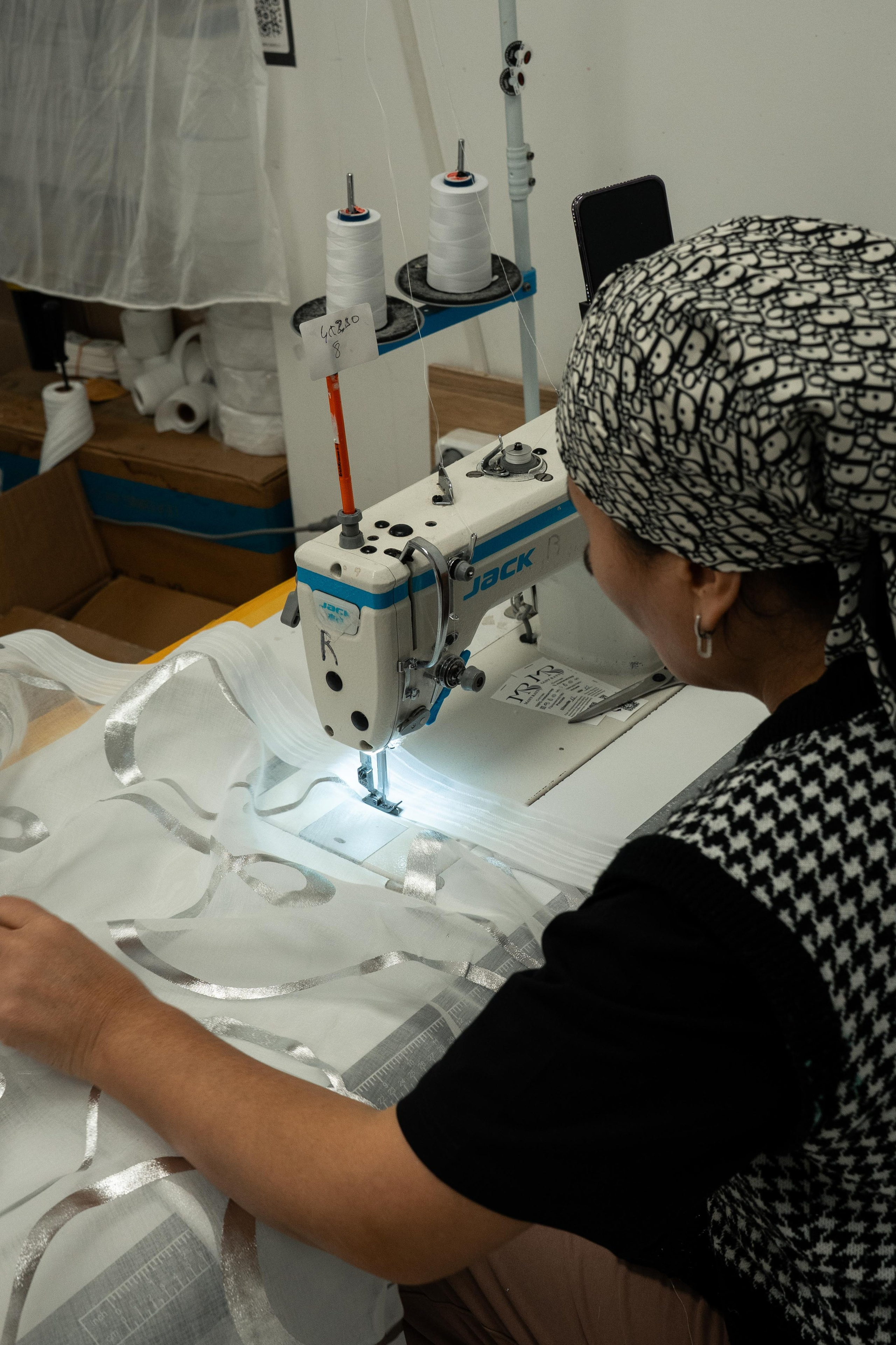 Производство 01.04.2026. Коммерческий и художественный фотограф и видеограф в Москве Арсений Тургенев