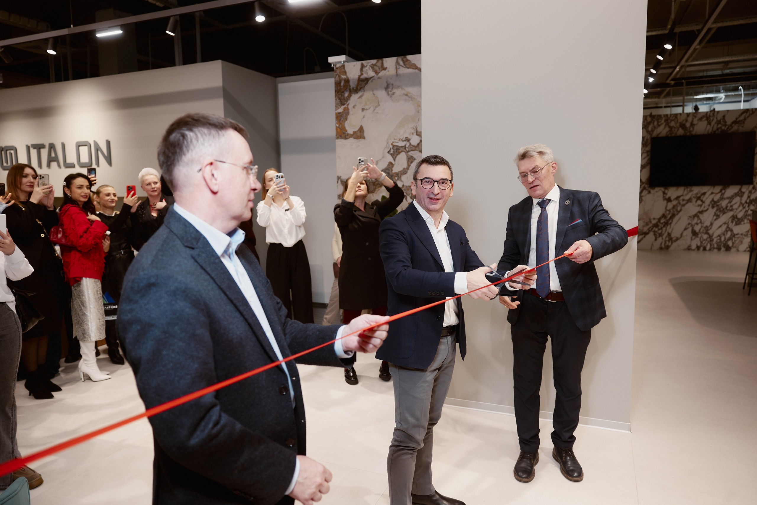 X15 Showroom. ФОТОГРАФ НА МЕРОПРИЯТИЕ ОТ СОЛЬ МЕДИА PRODUCTION