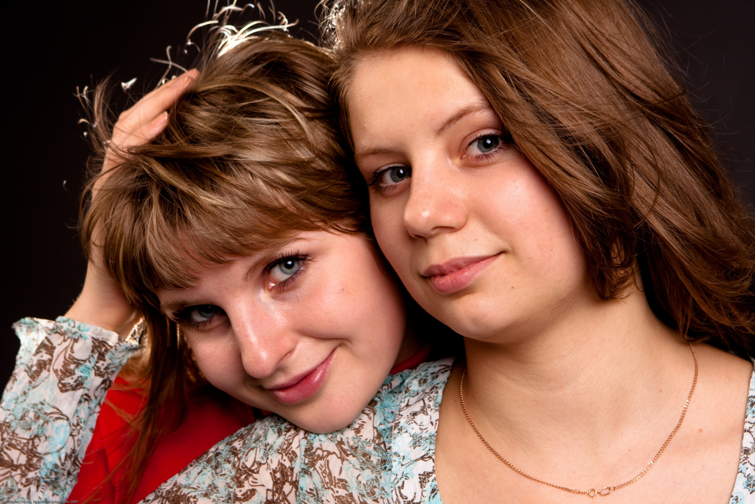 Оля и Наташа. Студия. Кучеров Евгений. Фотограф