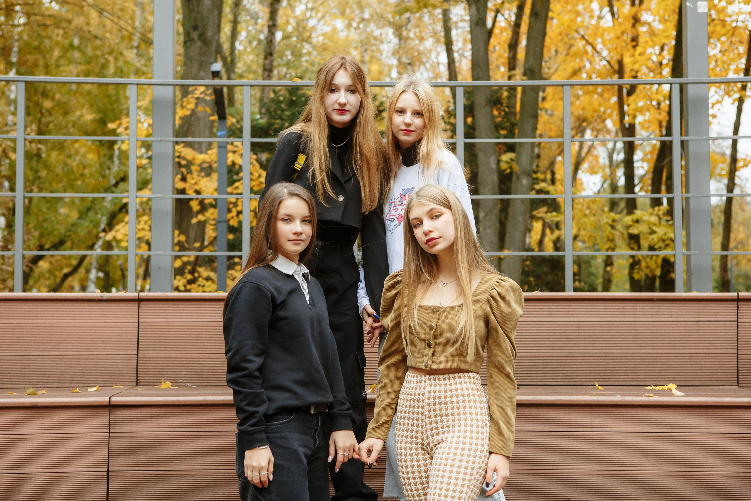 Осень Гимназия 12 11 В 2023 г. Свадебный и портретный Фотограф в Липецке Дмитрий Котюков