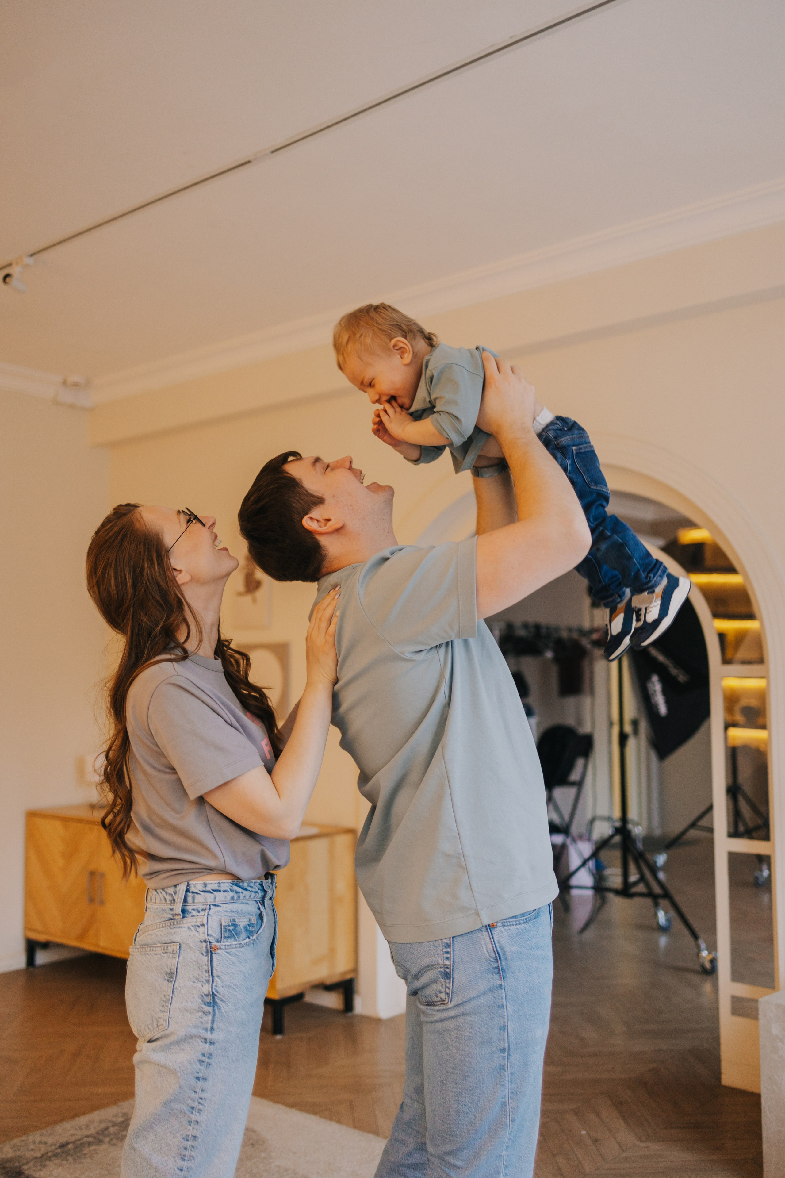 Большая семья. Домашняя фотосессия