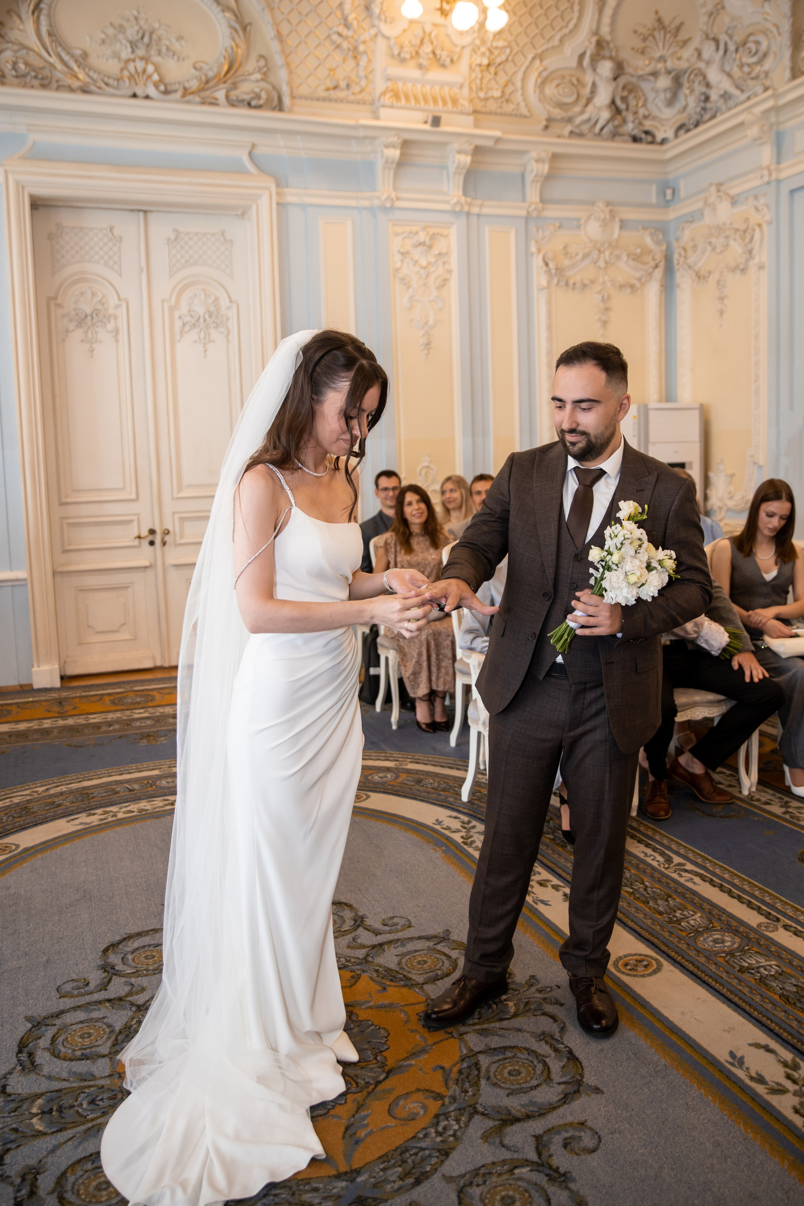 Анна и Александр / Прогулка + ЗАГС. Свадебный и семейный фотограф в Москве Диана Левченко