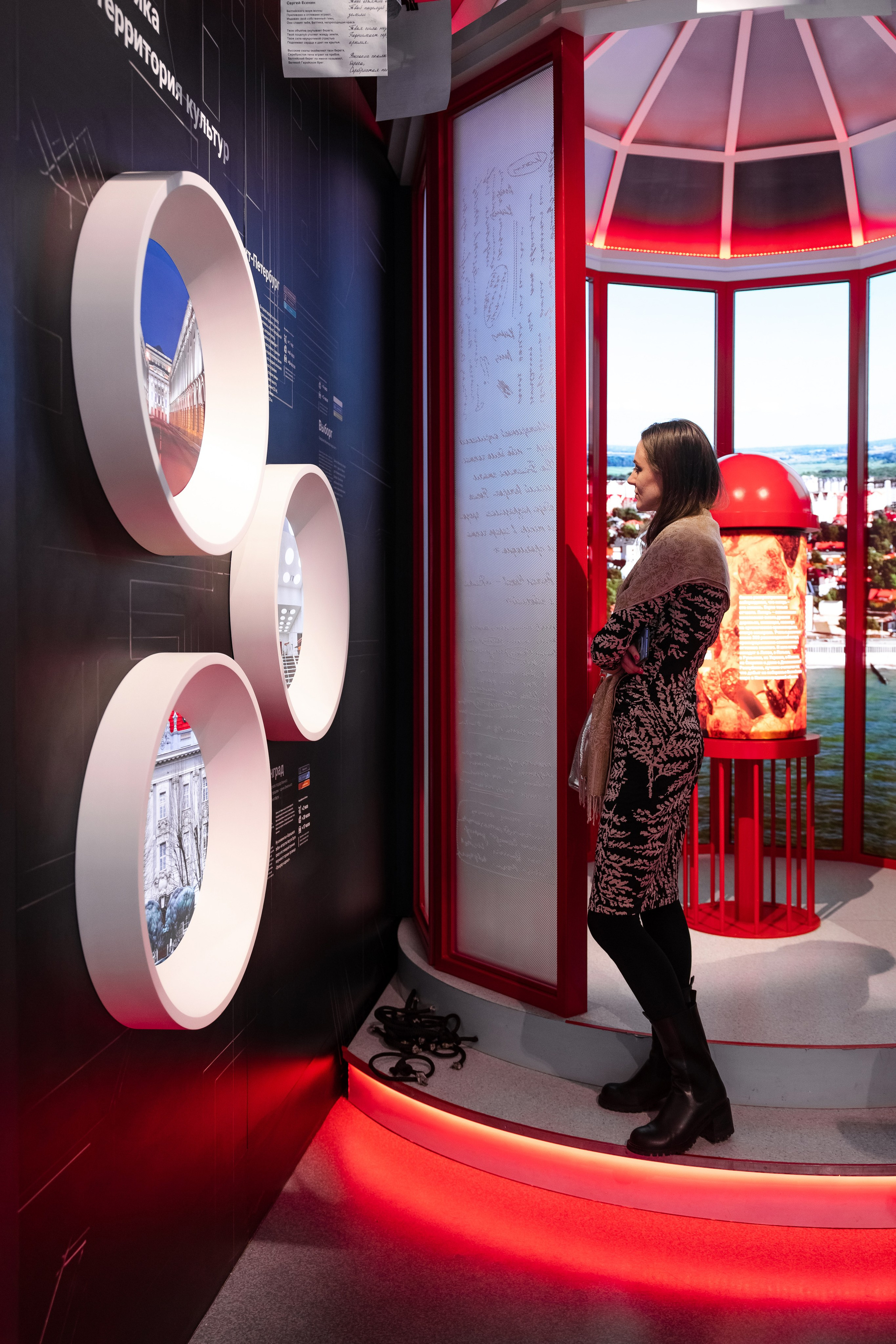 Выставка Россия: наша культура. Свадебный репортажный фотограф в Москве