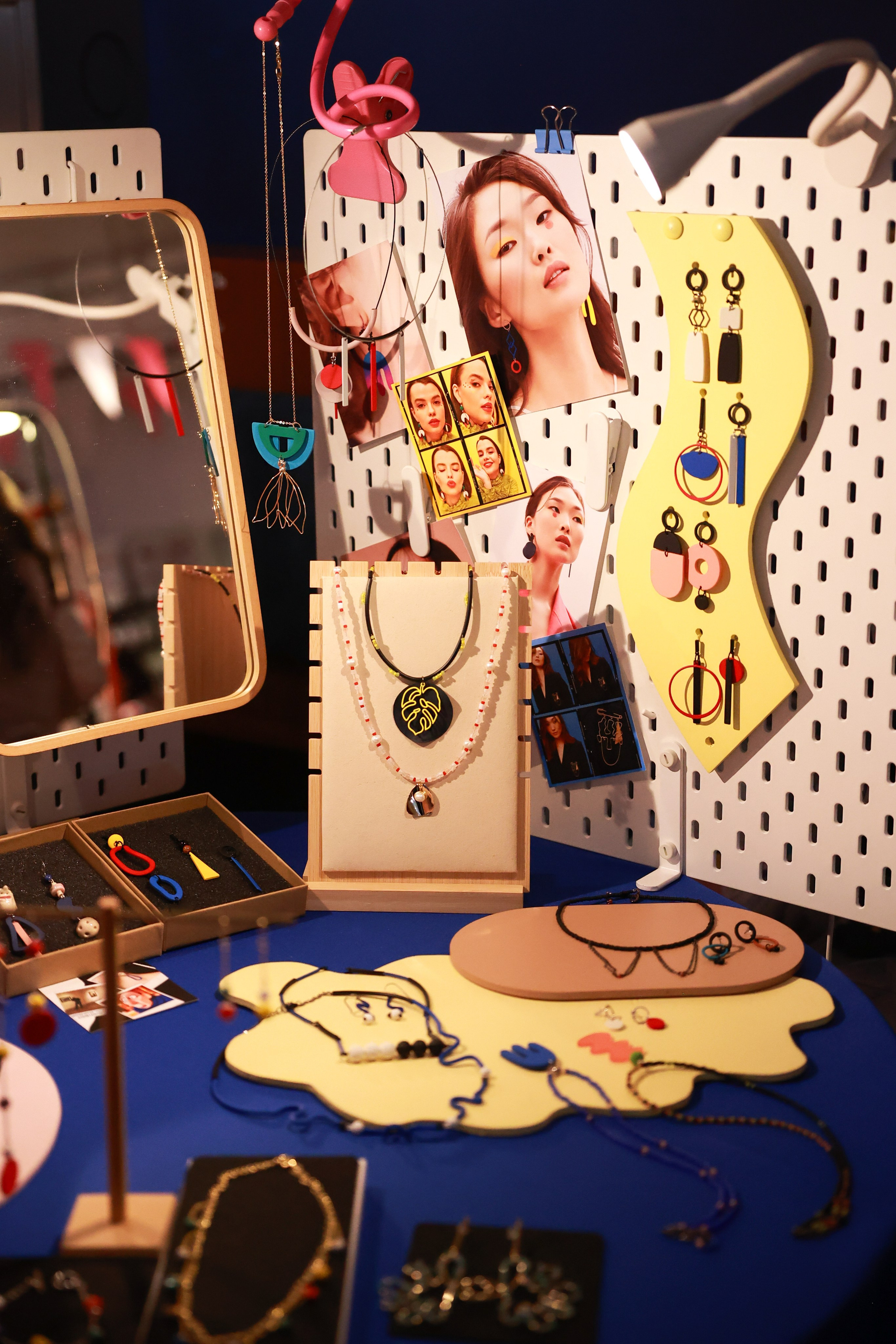 7–8 марта 2025 в пространстве «Три вокзала. Депо» / День 1 / фото Саша Жукова. Фотоотчеты «Ламбада-маркета»