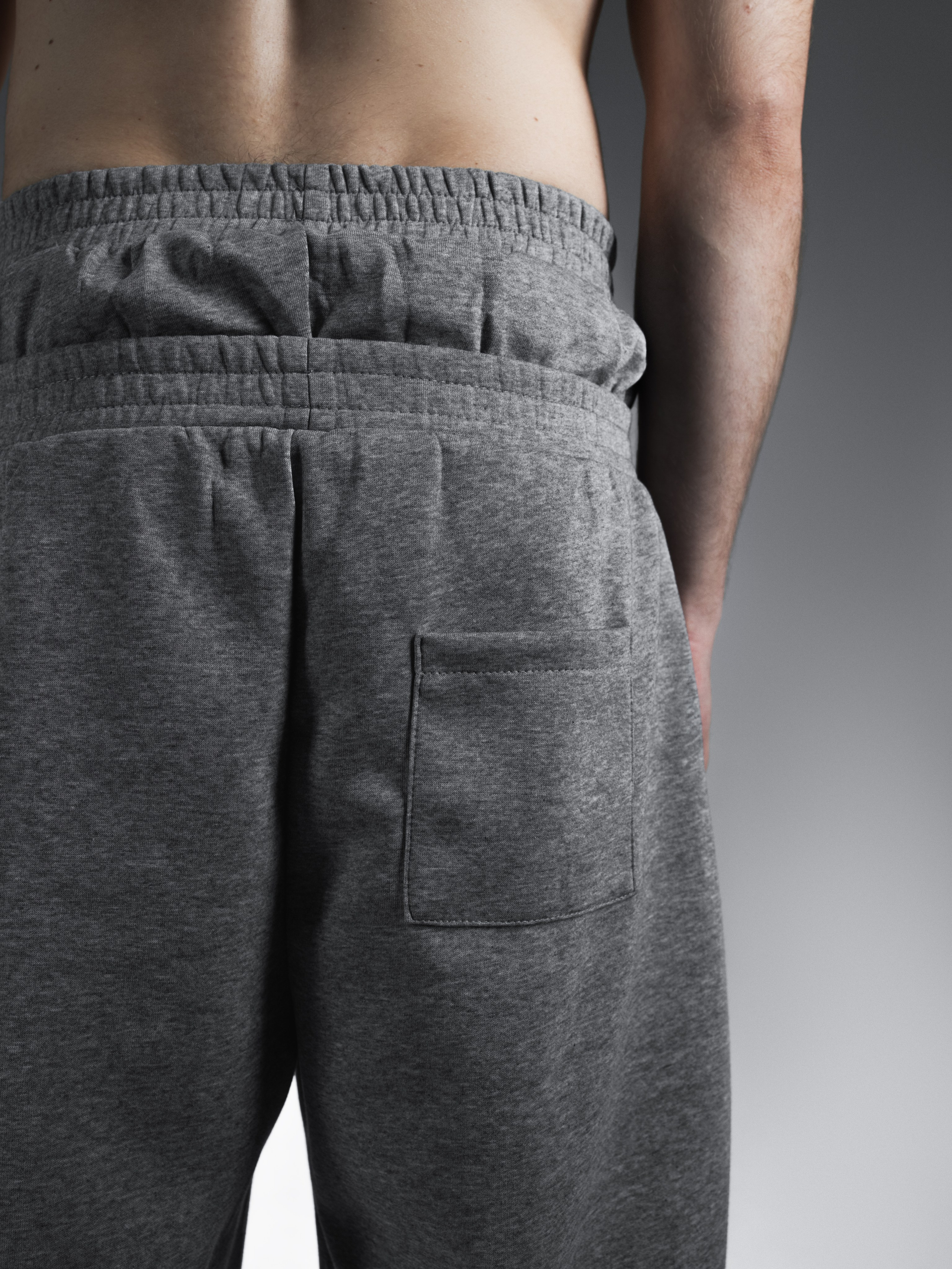 КАТАЛОГ | серый фон. RUNA production — стильные съемки для брендов