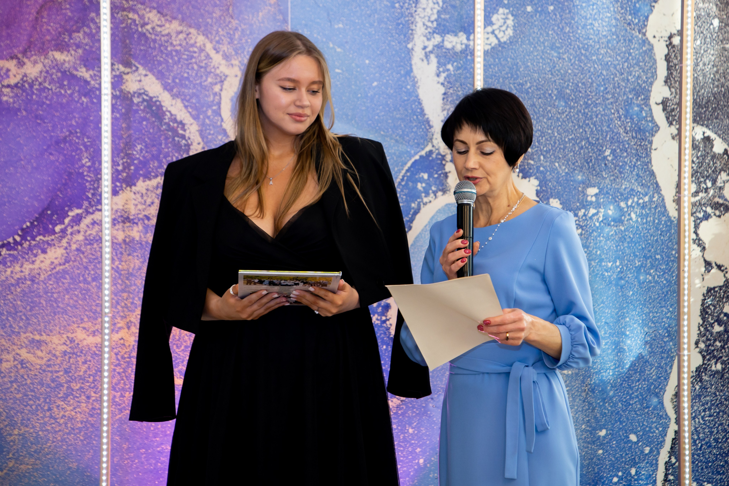 Старшие классы 9 и 11. Фотограф Алёна Финашова