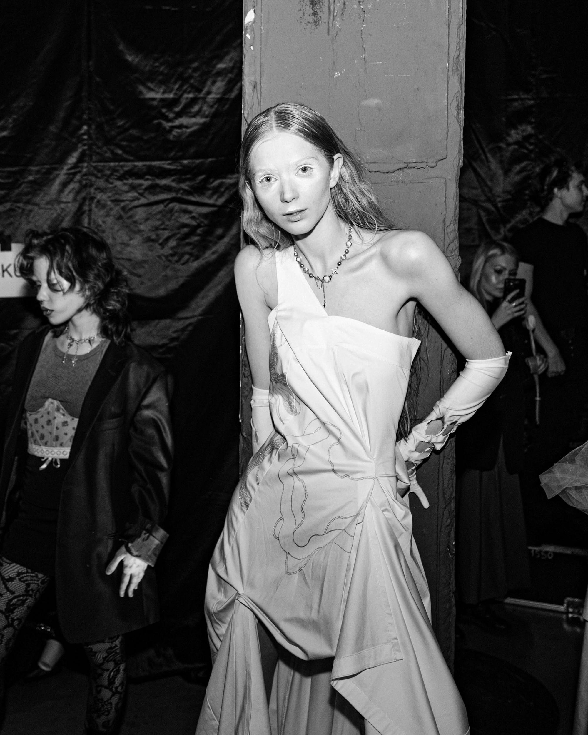 AUXI FASHION SHOW 2024. Backstage. Свадебный фотограф в Санкт‑Петербурге Елена Пчельникова