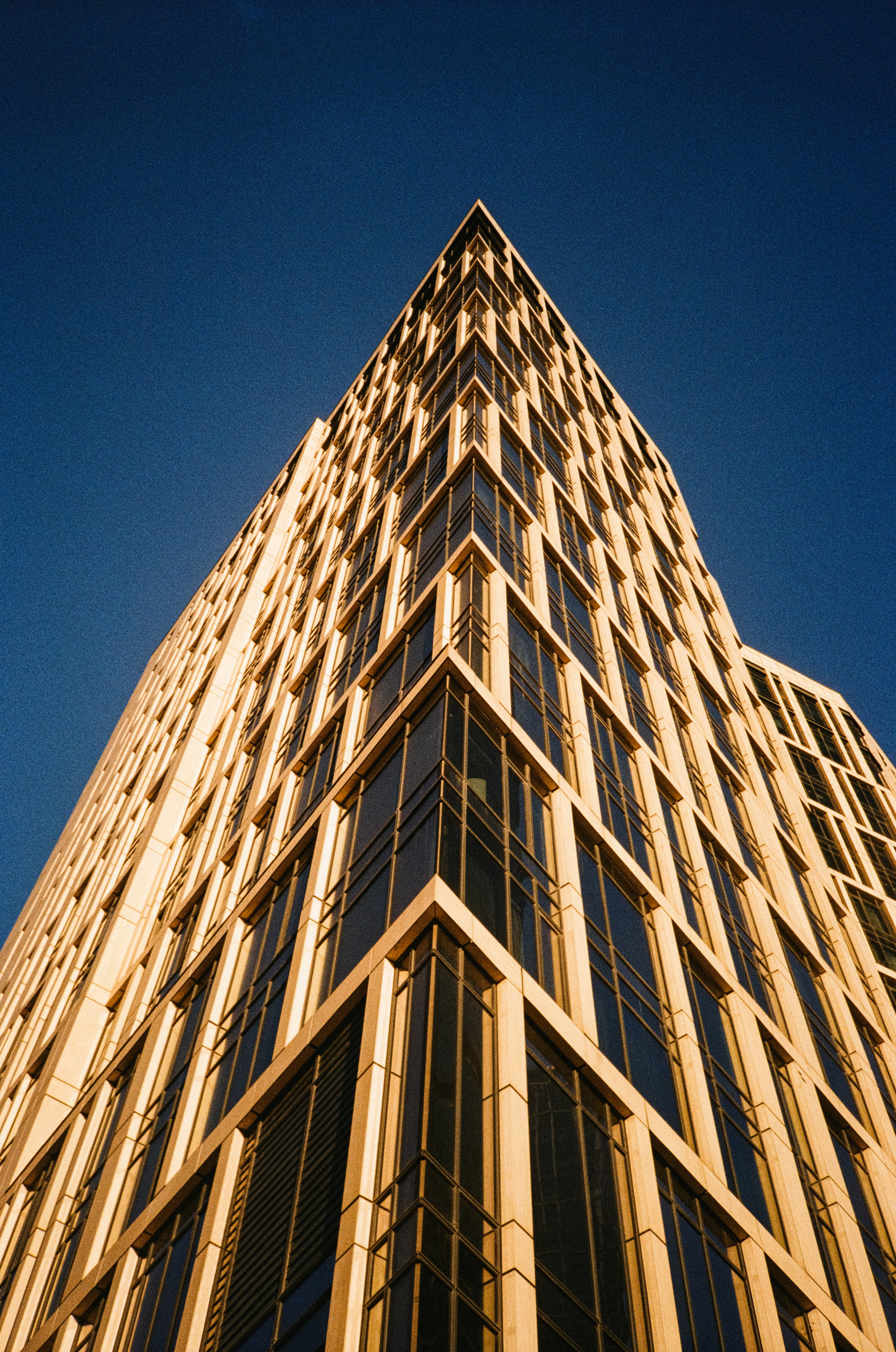 Москва Сити — 19 января 2025 года / Konica Big Mini (black) / Fujifilm C200